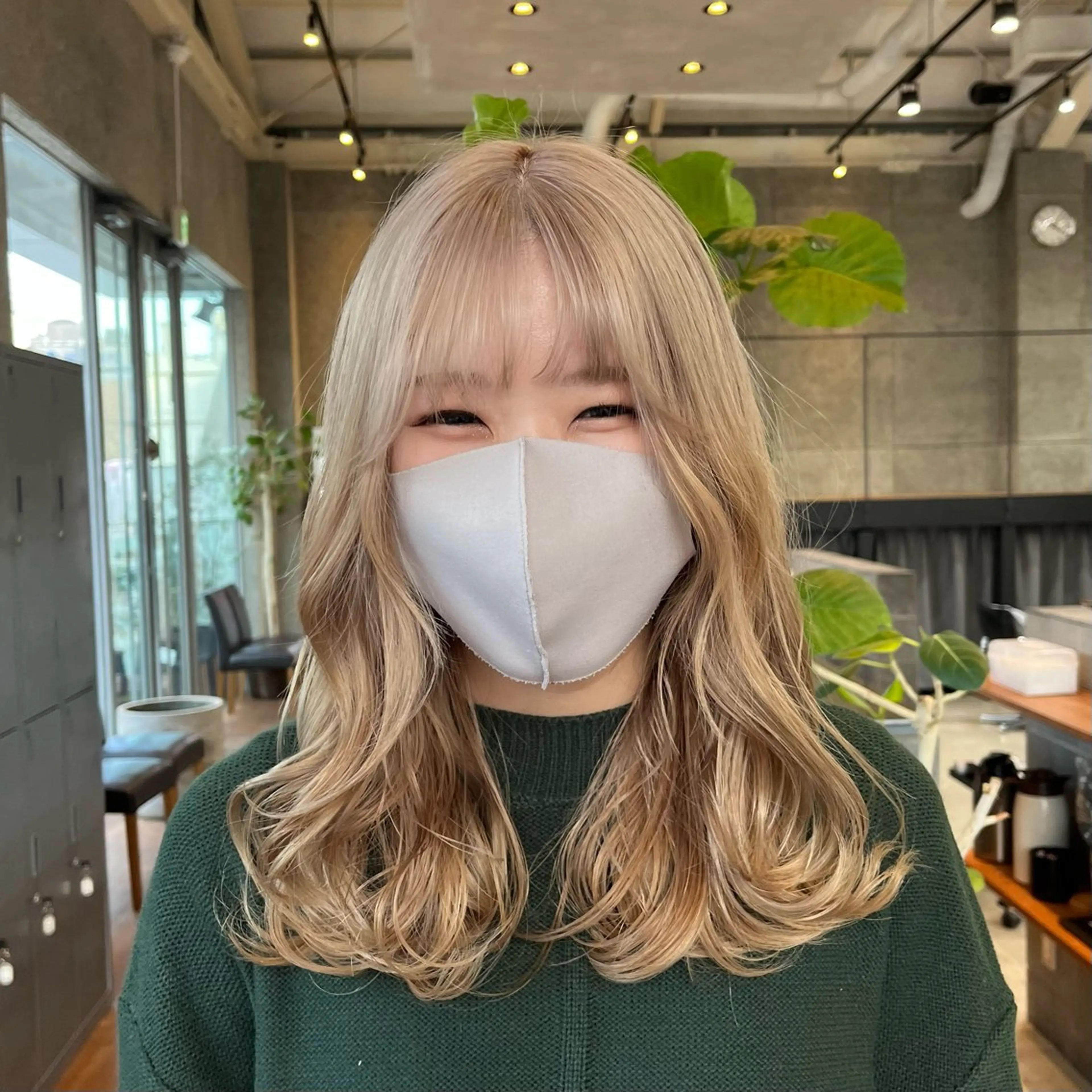 ミディアム カラー カット ヘアカラー トリートメント GO TODAY SHAiRE SALON 原宿本店所属・ブリーチ/レイヤー ハッシュカット/河内のヘアスタイル