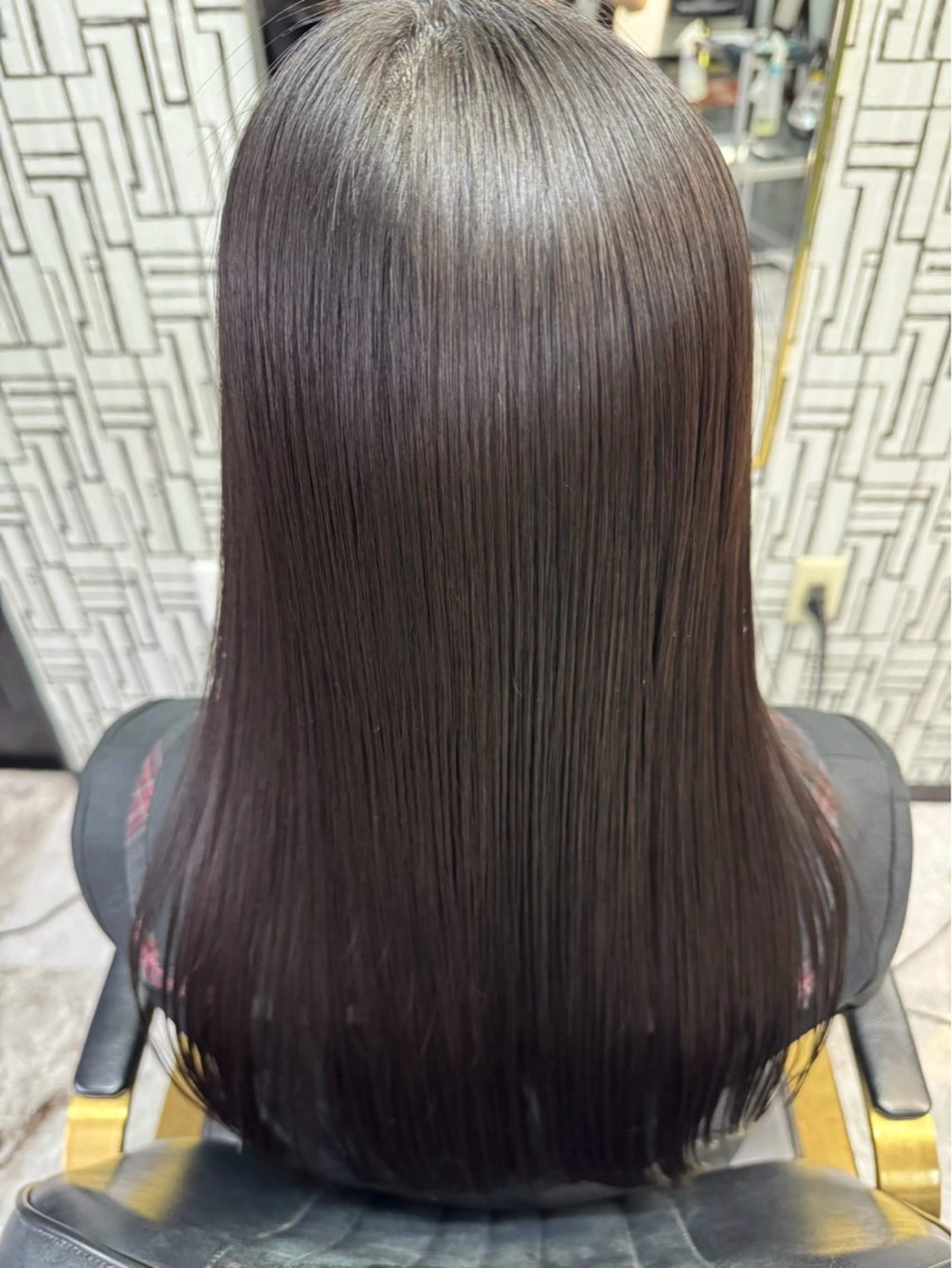 セミロング ヘアカラー 冨吉 咲笑のヘアスタイル