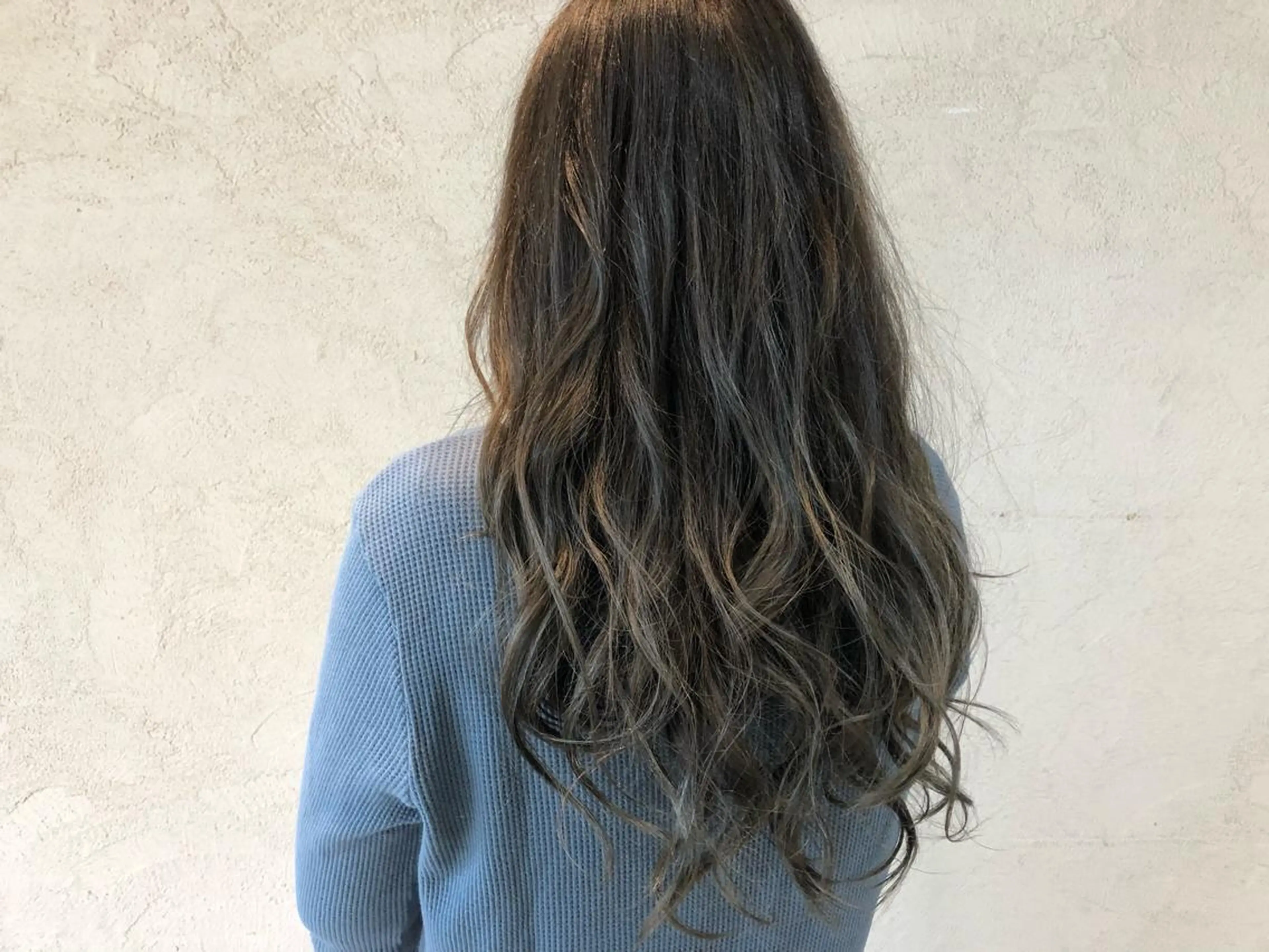 ロング カラー ヘアアレンジ バレイヤージュ グラデーションカラー ハイライトカラー ハイライト レイヤーカット Sia.   大阪梅田茶屋町店所属・まつパ/まつエク Sia.茶屋町店のマツエク・マツパデザイン