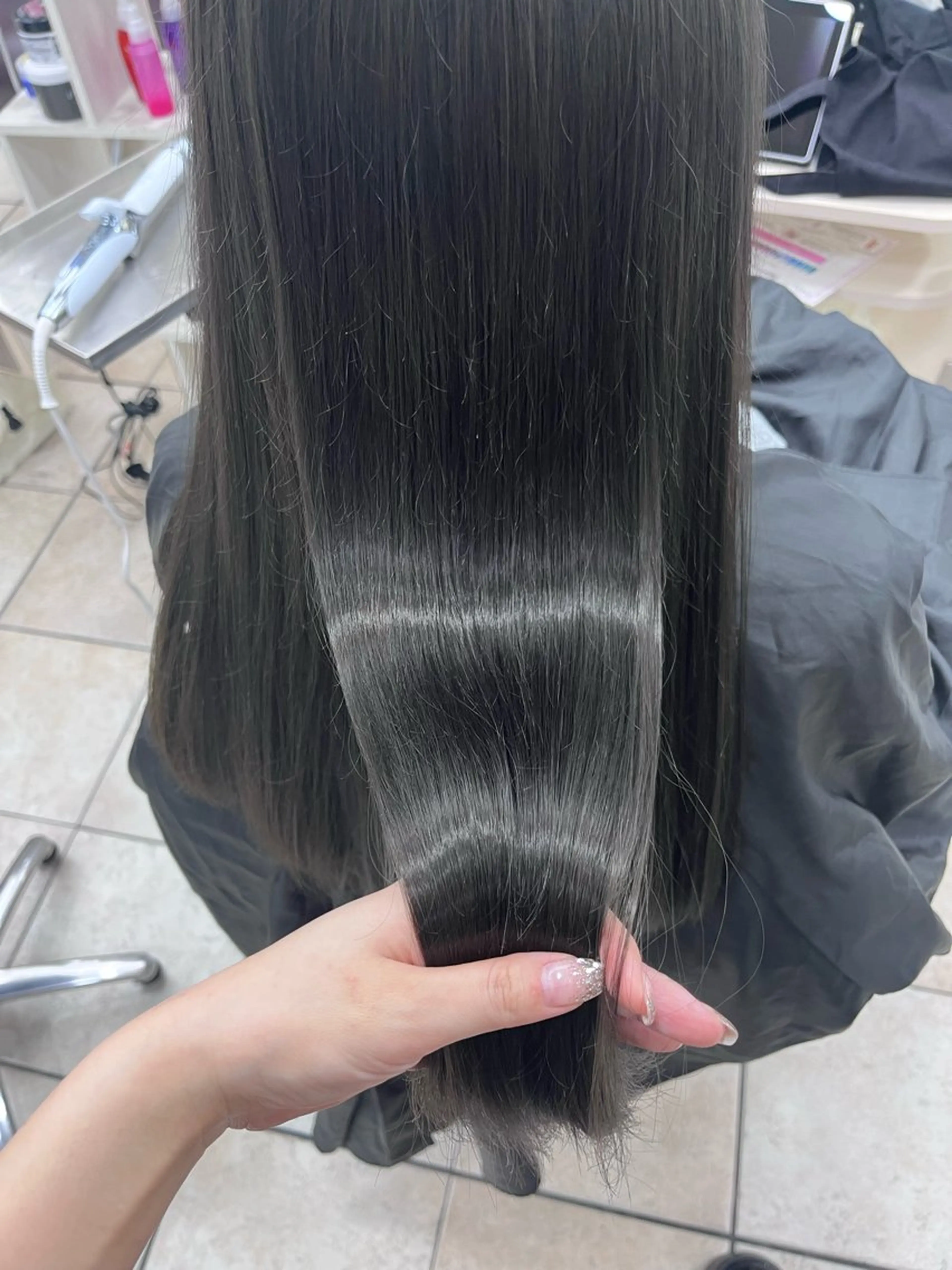 ロング カラー オリーブカラー MITSUKI🤍 モテ髪×韓国レイヤーのヘアスタイル