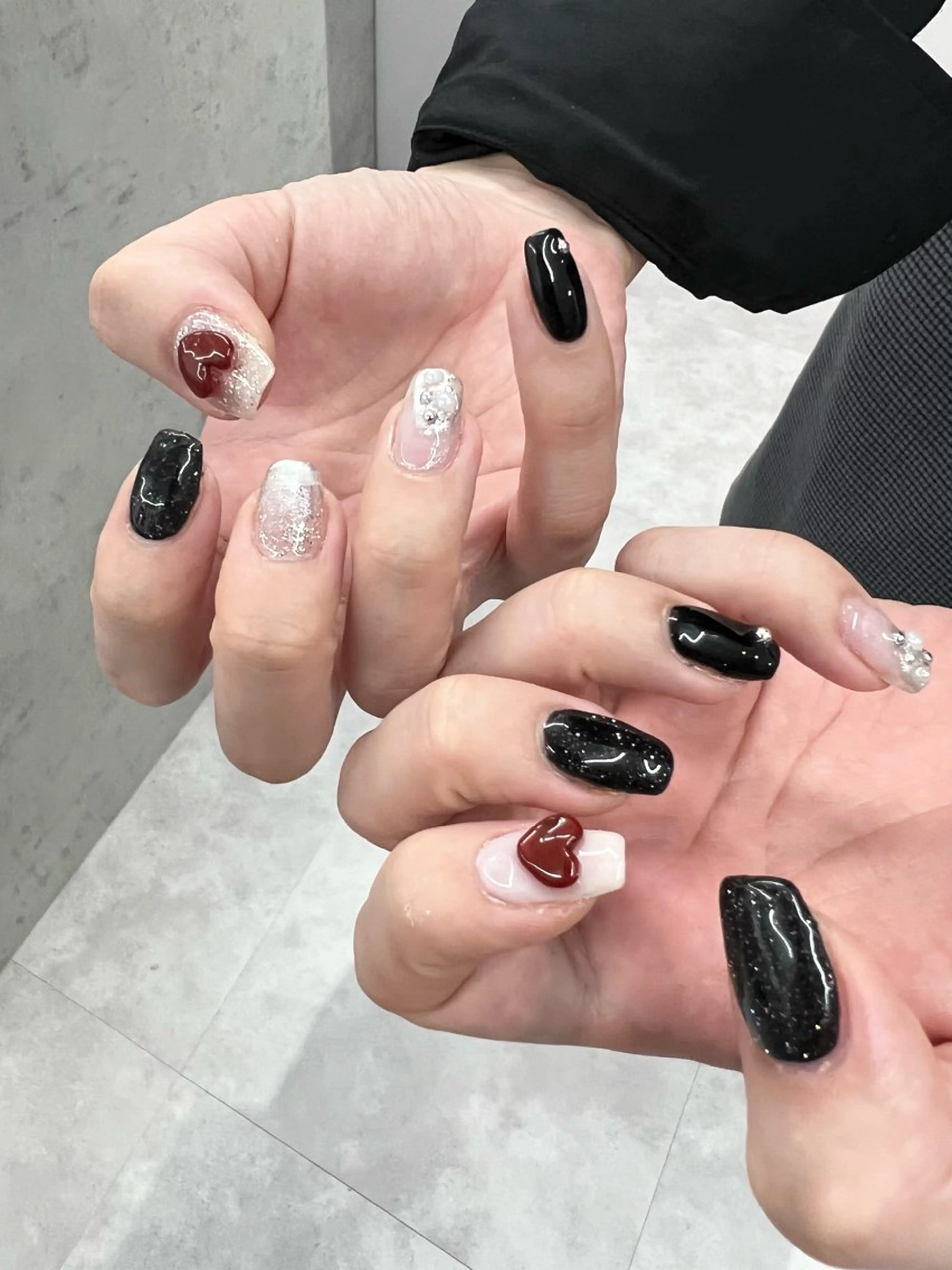 ネイル ボルドー グラデーション ミラーネイル バレンタイン ハンドネイル ハンドケア Bana_ Nailのネイルデザイン