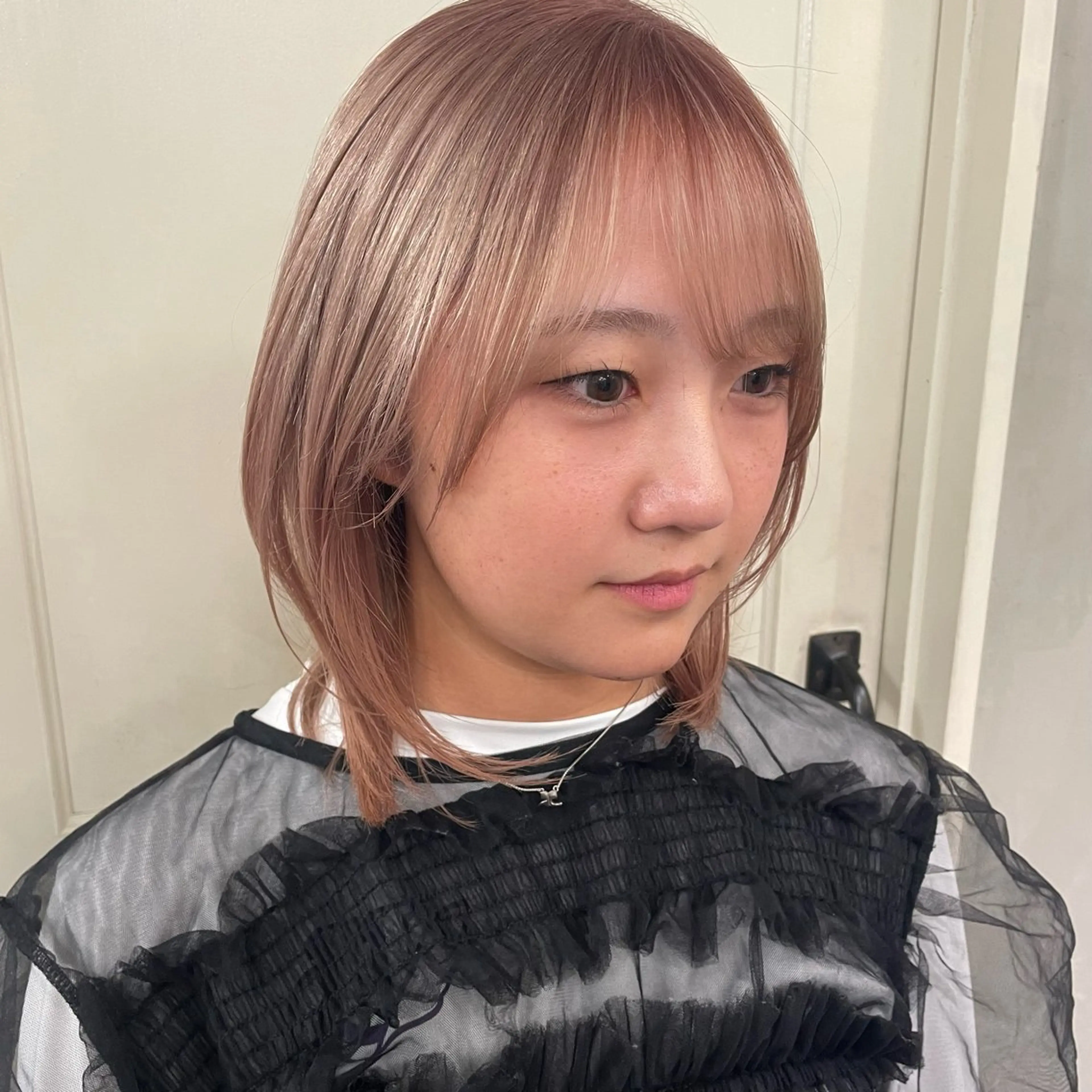 ミディアム カラー カット ヘアカラー RorriM natsuのヘアスタイル