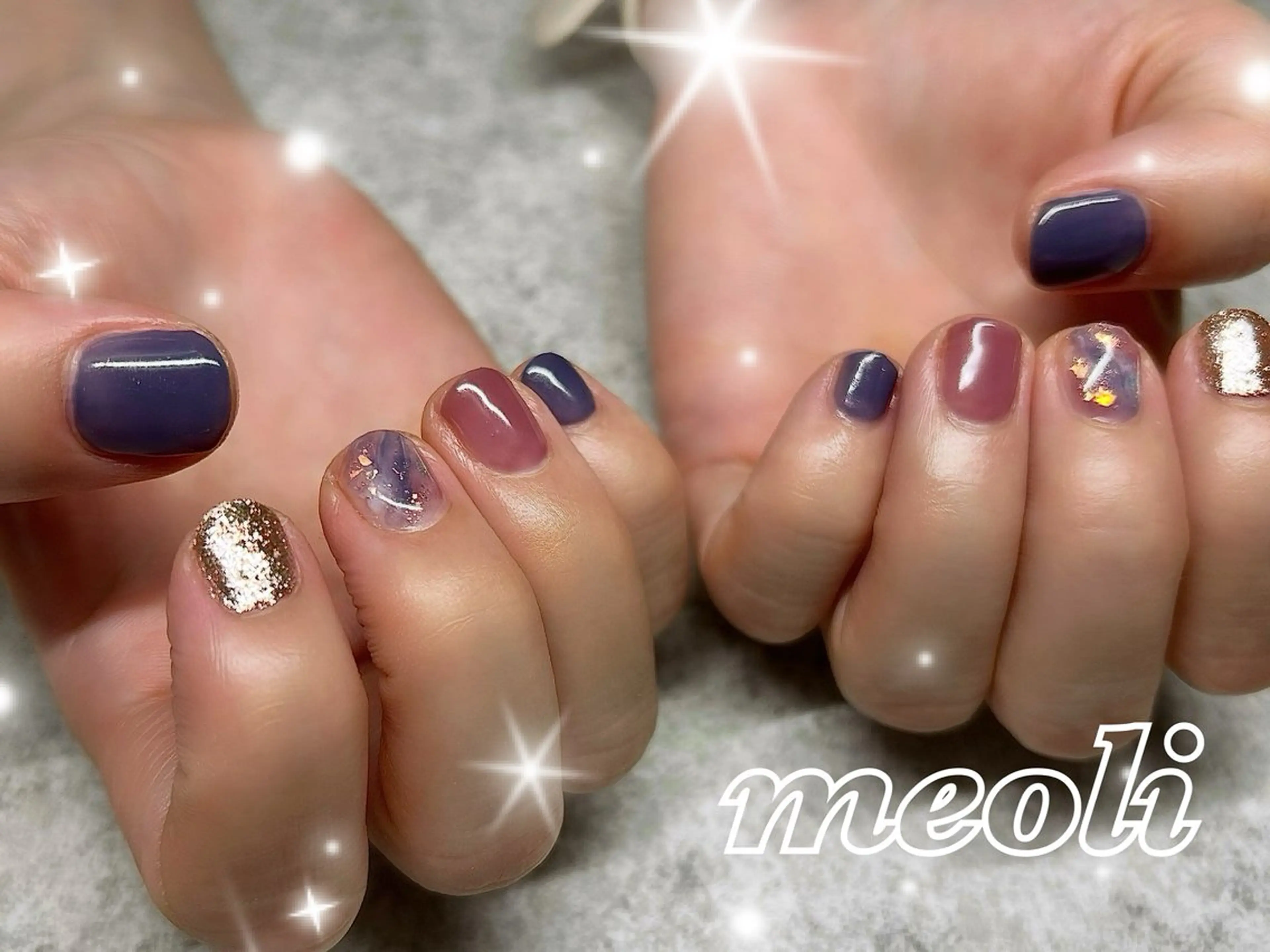 ネイル アートネイル ブルー ゴールド ラメ(グリッター) ニュアンスネイル ハンドネイル nail salon meoli　アヤのネイルデザイン