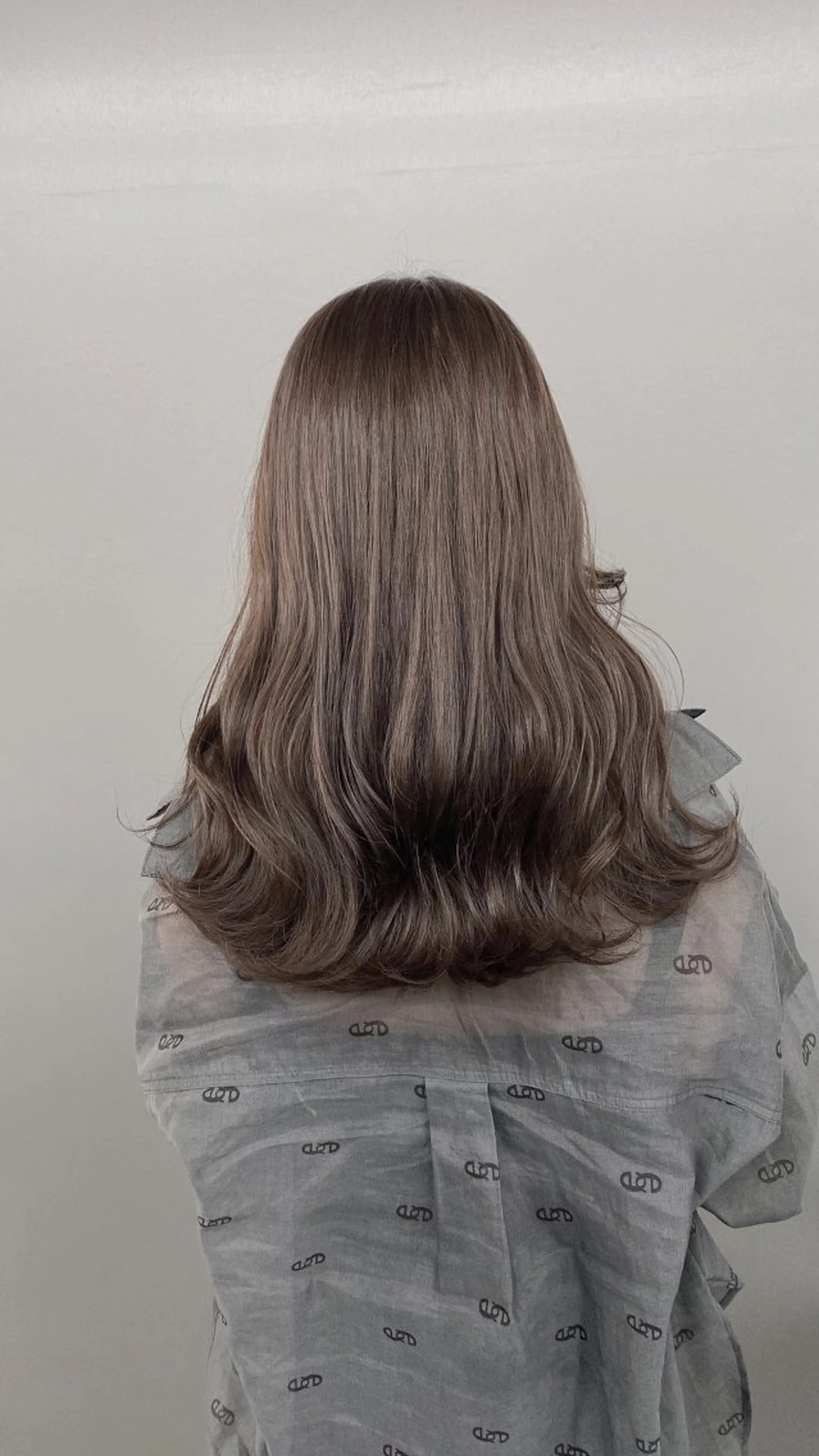 カラー 透明感♡グレージュ♡ ミルクティー井川勝輝のヘアスタイル
