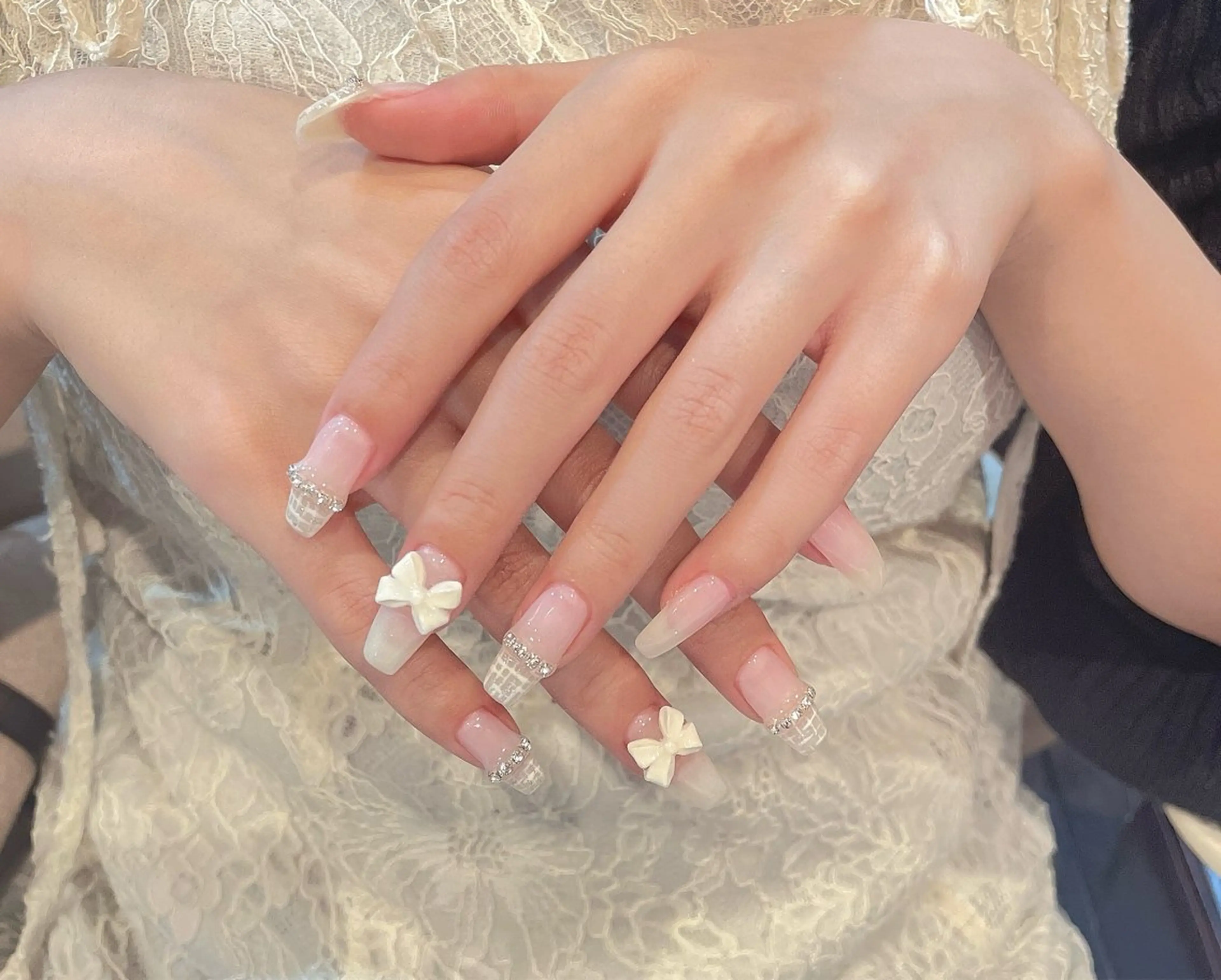 ネイル ハンドネイル VIERU 🌈🎀💖のネイルデザイン