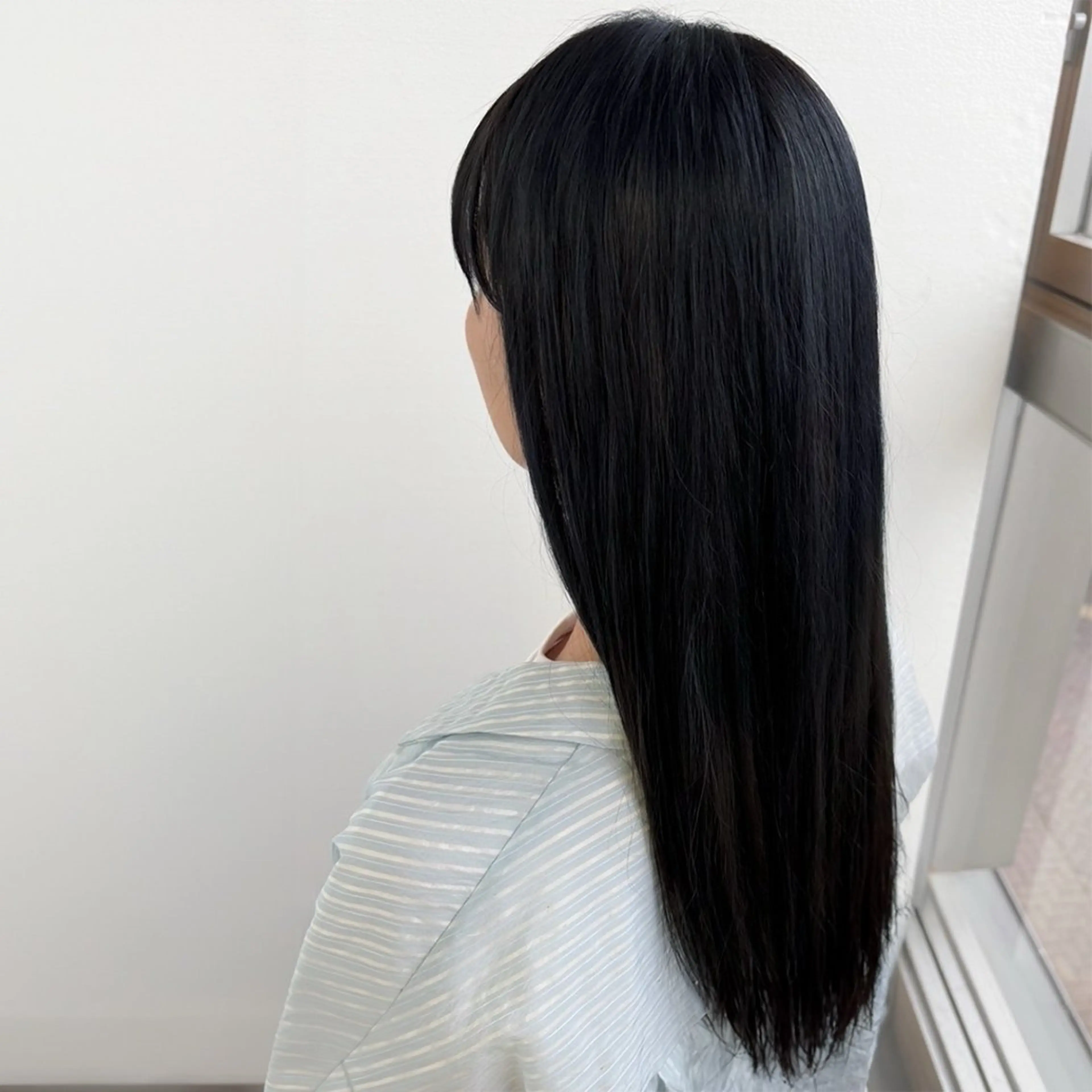 ロング カラー 黒髪 ブルーカラー ブルーブラック 透明感color ハイトーン✨みくりのヘアスタイル