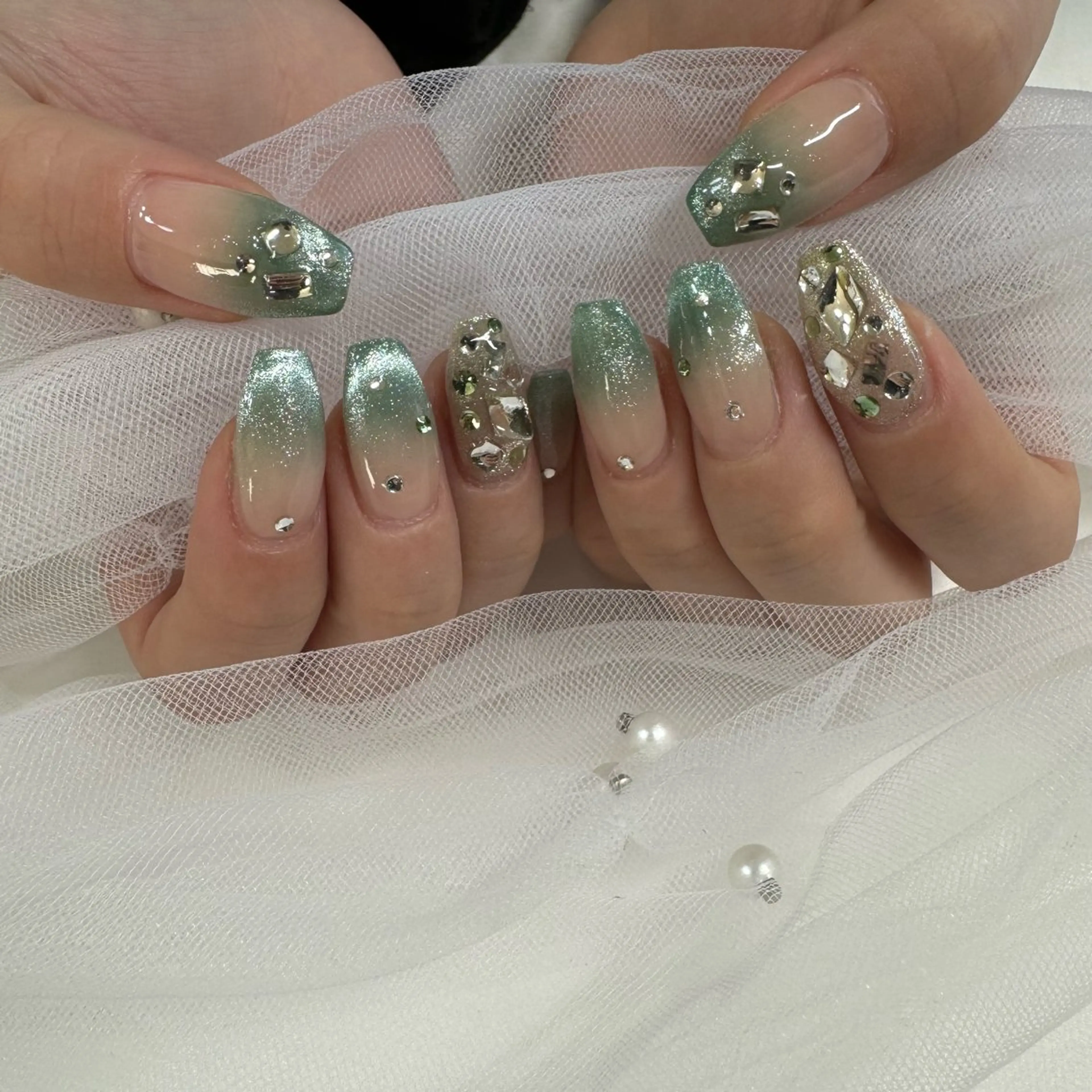 ネイル ジェルネイル 東 千夏のネイルデザイン