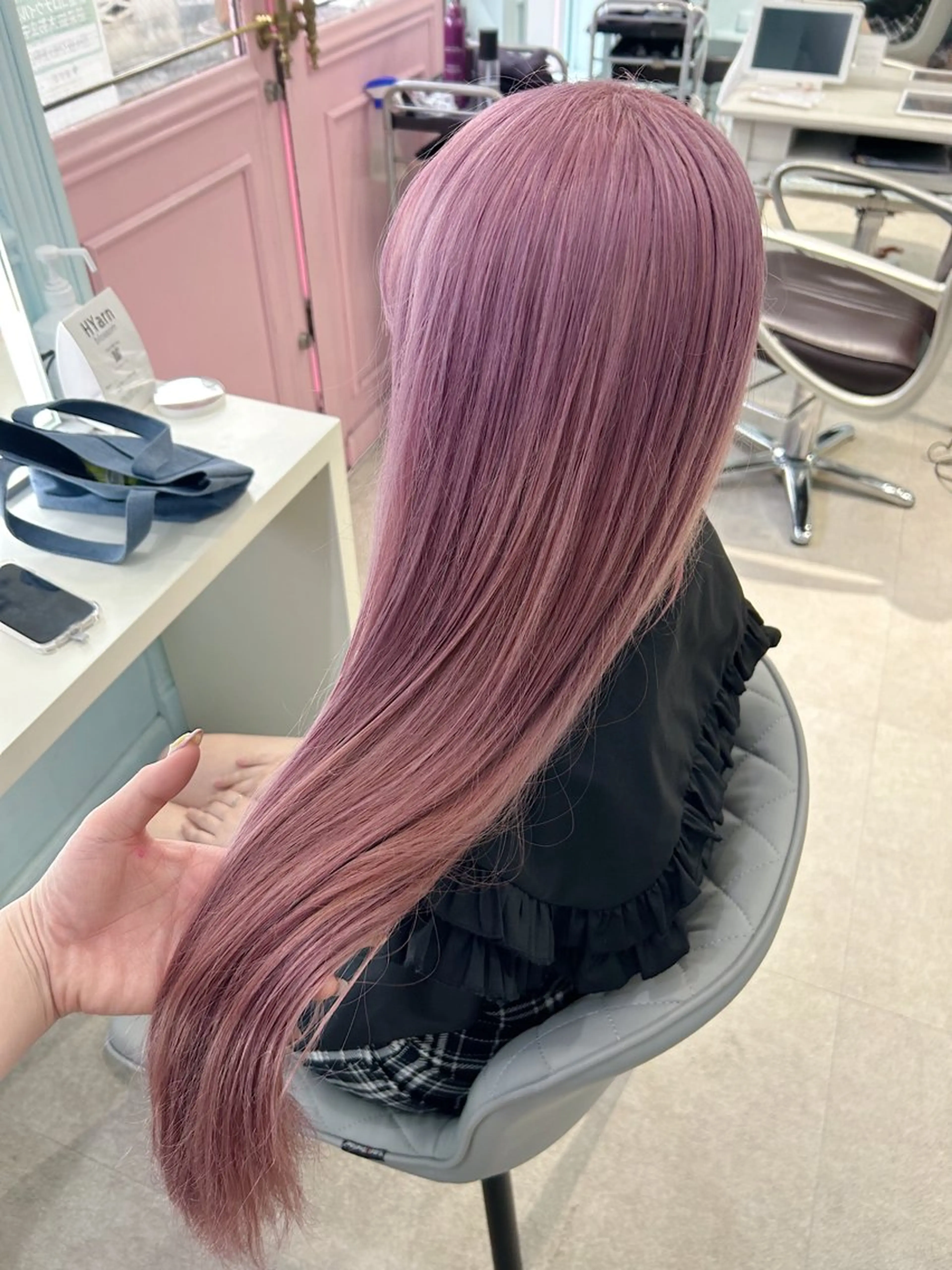 ロング カラー ヘアアレンジ カット ヘアカラー 💕誰より可愛い💕 ピンク🎀YUUKAのヘアスタイル