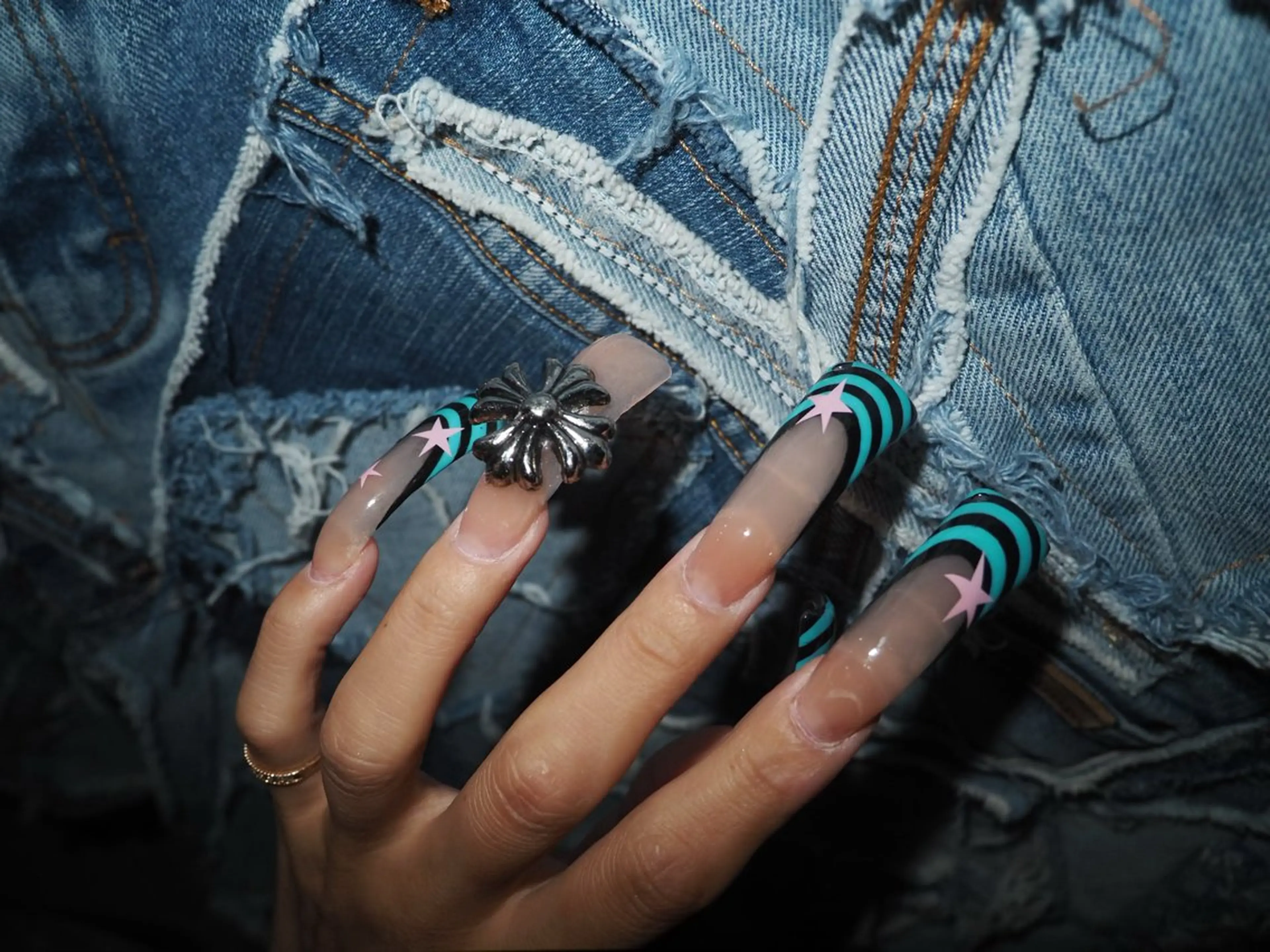ネイル ハンドネイル ハンドケア ONIKA Nail 青山通り店所属・ONIKA Nail 表参道A4🦋2分のネイルデザイン
