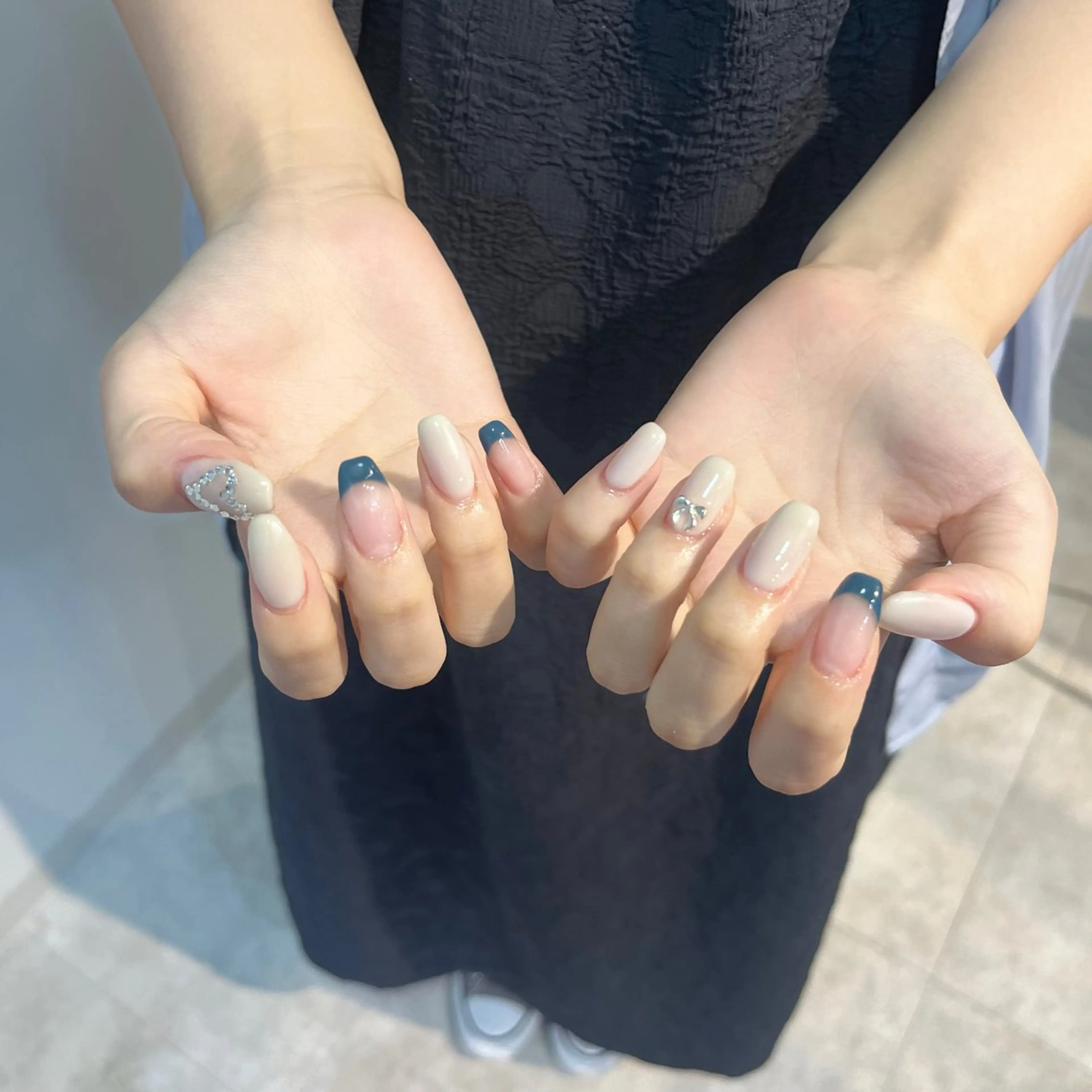 ネイル ストーンネイル muguet所属・nonoka 🌙のネイルデザイン