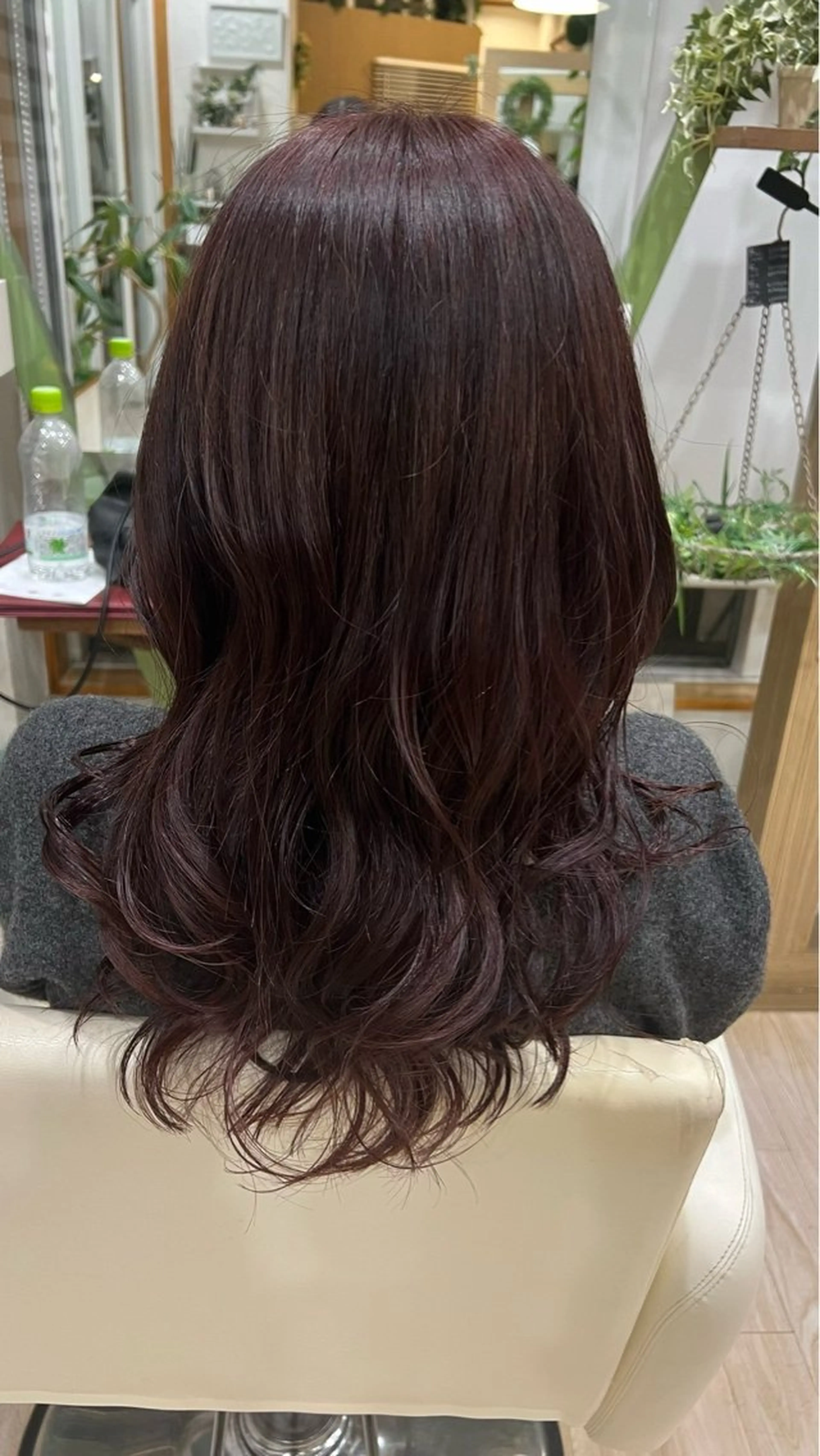 ロング カラー 深谷 真見のヘアスタイル