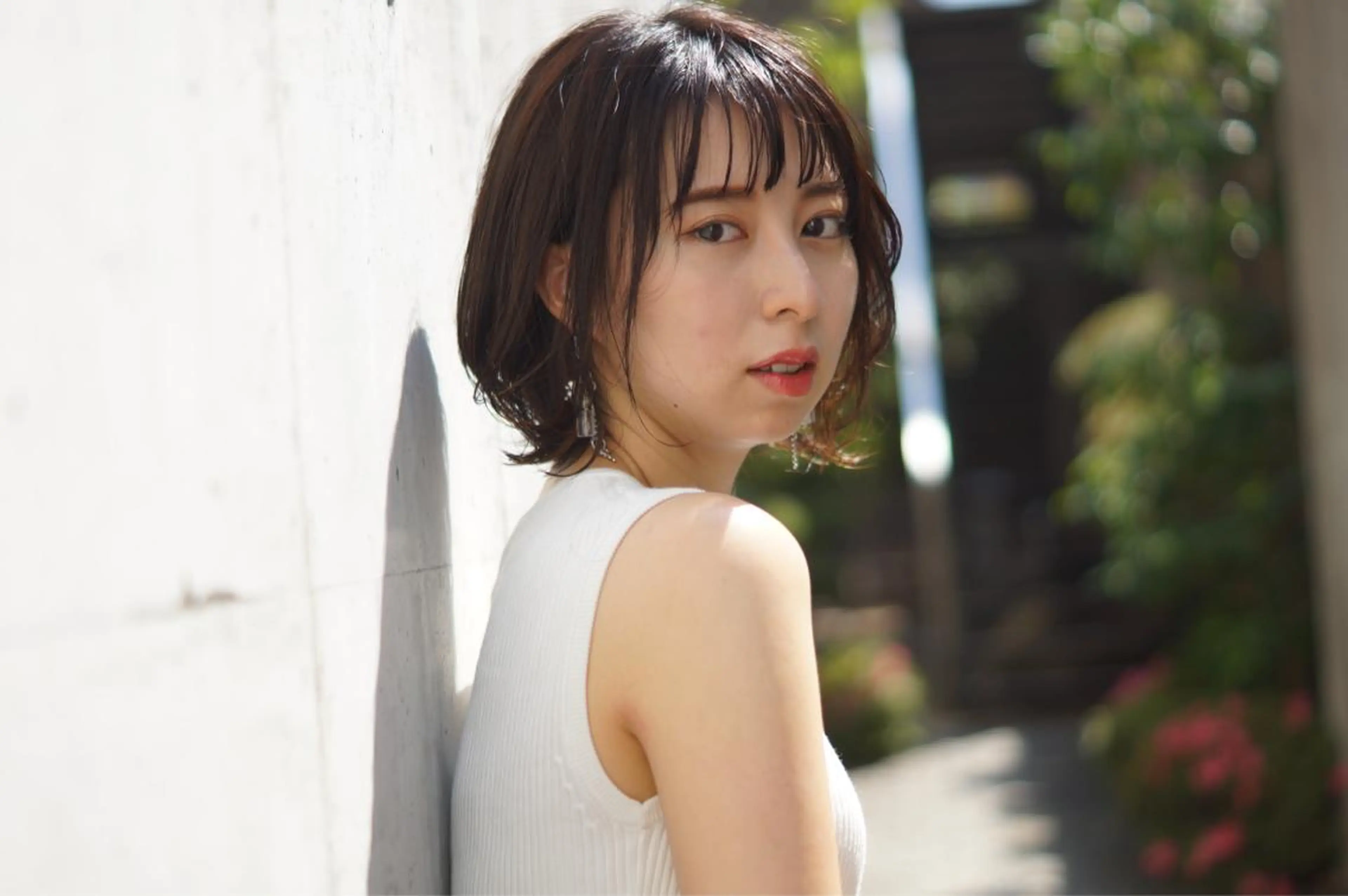 ショート アッシュ 外国人風カラー ハイライト 髪質改善 韓国風ヘア カット ヘアカラー 縮毛矯正 トリートメント hoNua. 栄/透明感カラーのヘアスタイル