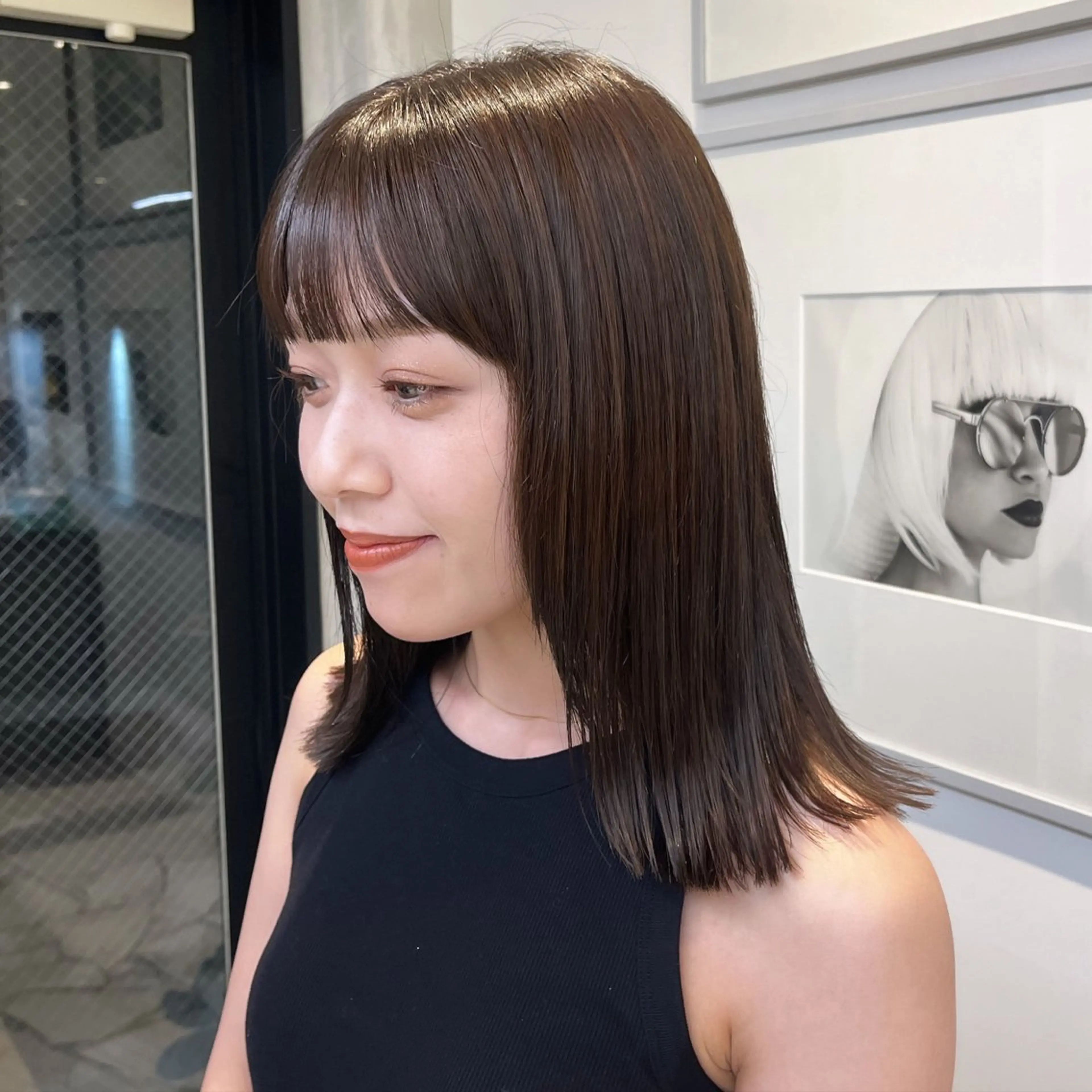 ミディアム カラー ベージュカラー ブラウンカラー 透明感カラー グレージュ ナチュラルブラウン カット ヘアカラー トリートメント ヘッドスパ ヘアセット カジュアルを女っぽく 𝗮𝘆𝗮𝗰𝗼のヘアスタイル