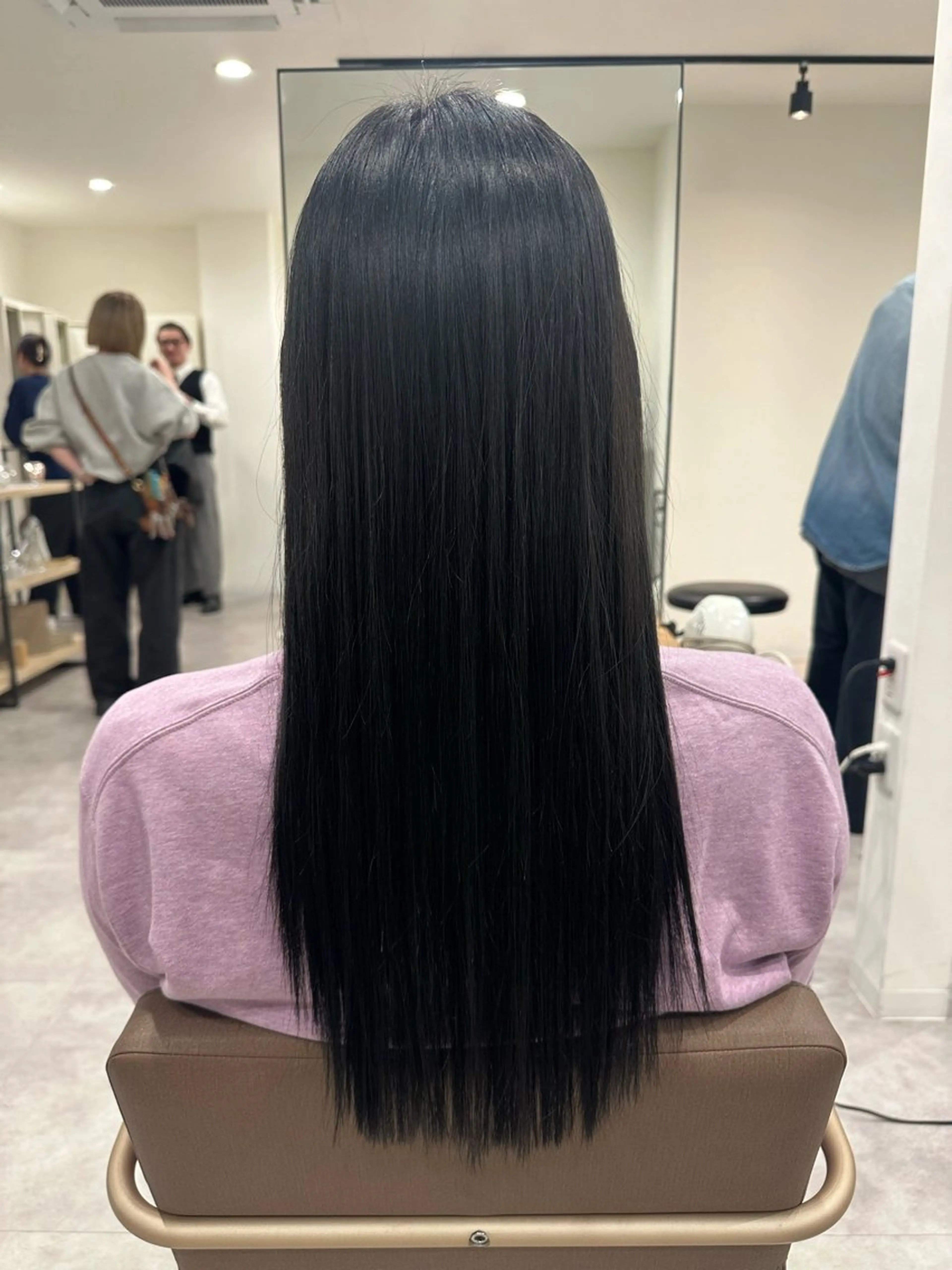 ロング カラー 黒髪 ブルーカラー ブルーブラック 🫧MANA レイヤーカット🌙のヘアスタイル