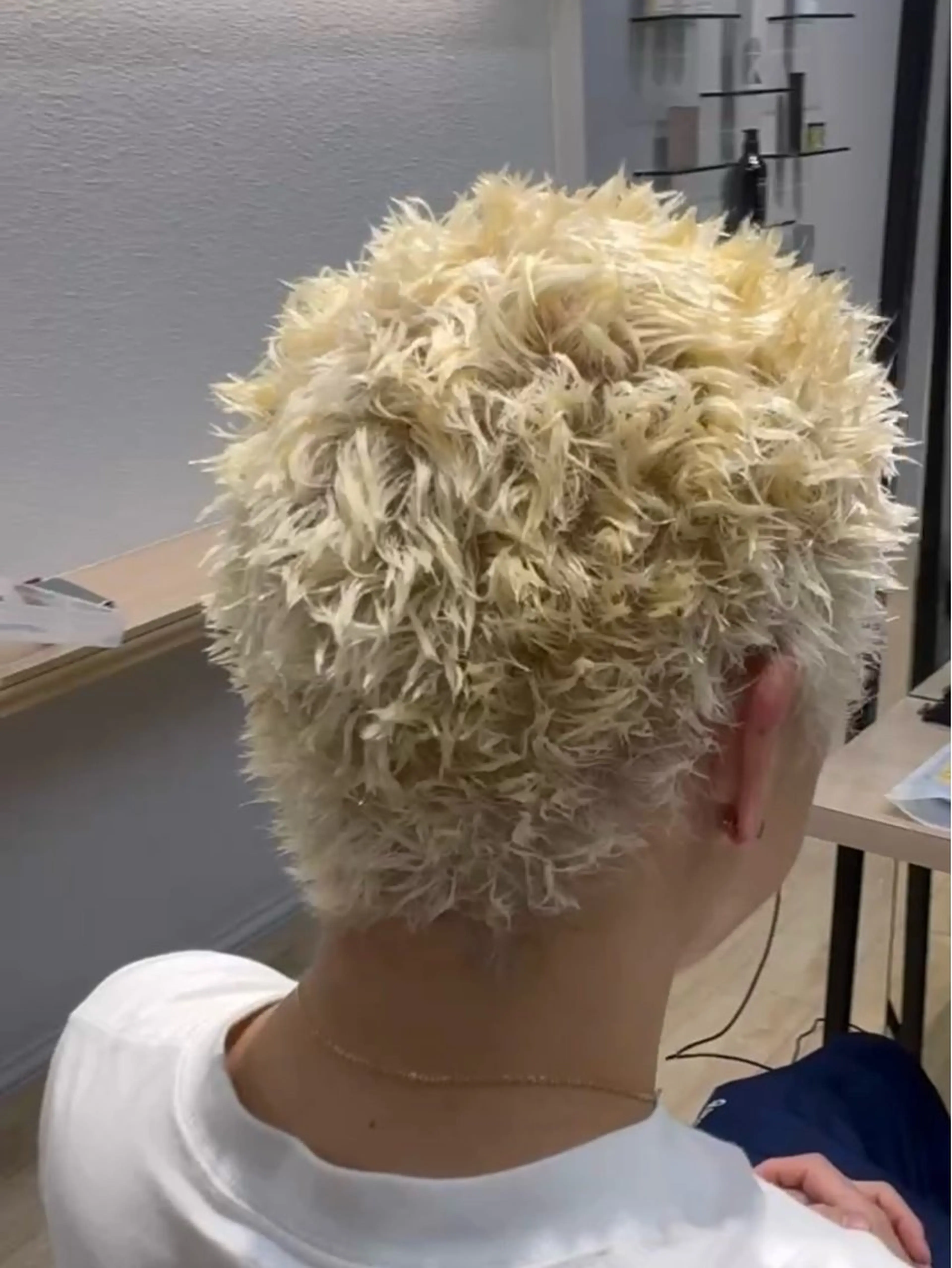 【メンズ限定】 ⚡️メンズブリーチ+イージーパーマ⚡️の写真