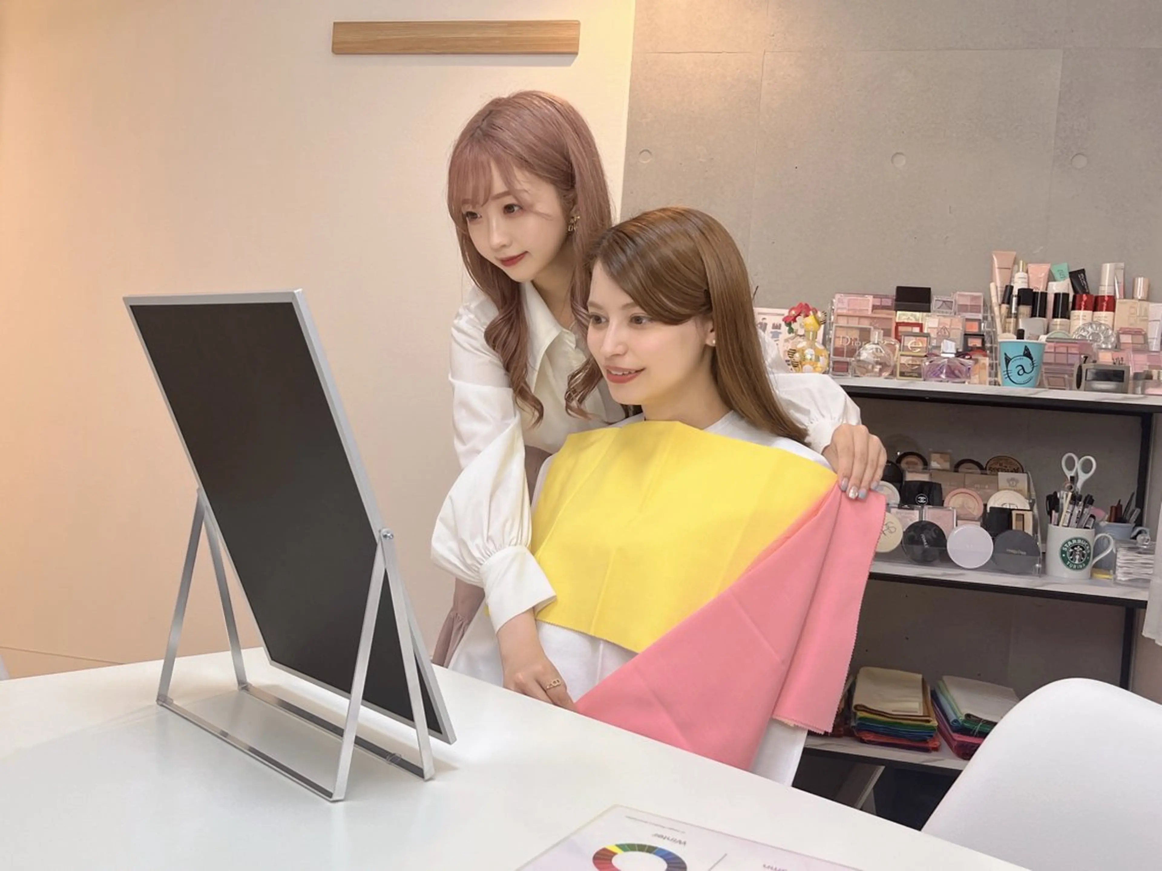 パーソナルカラー診断　　¥9500 〈割引適用で最大¥8500〉の写真