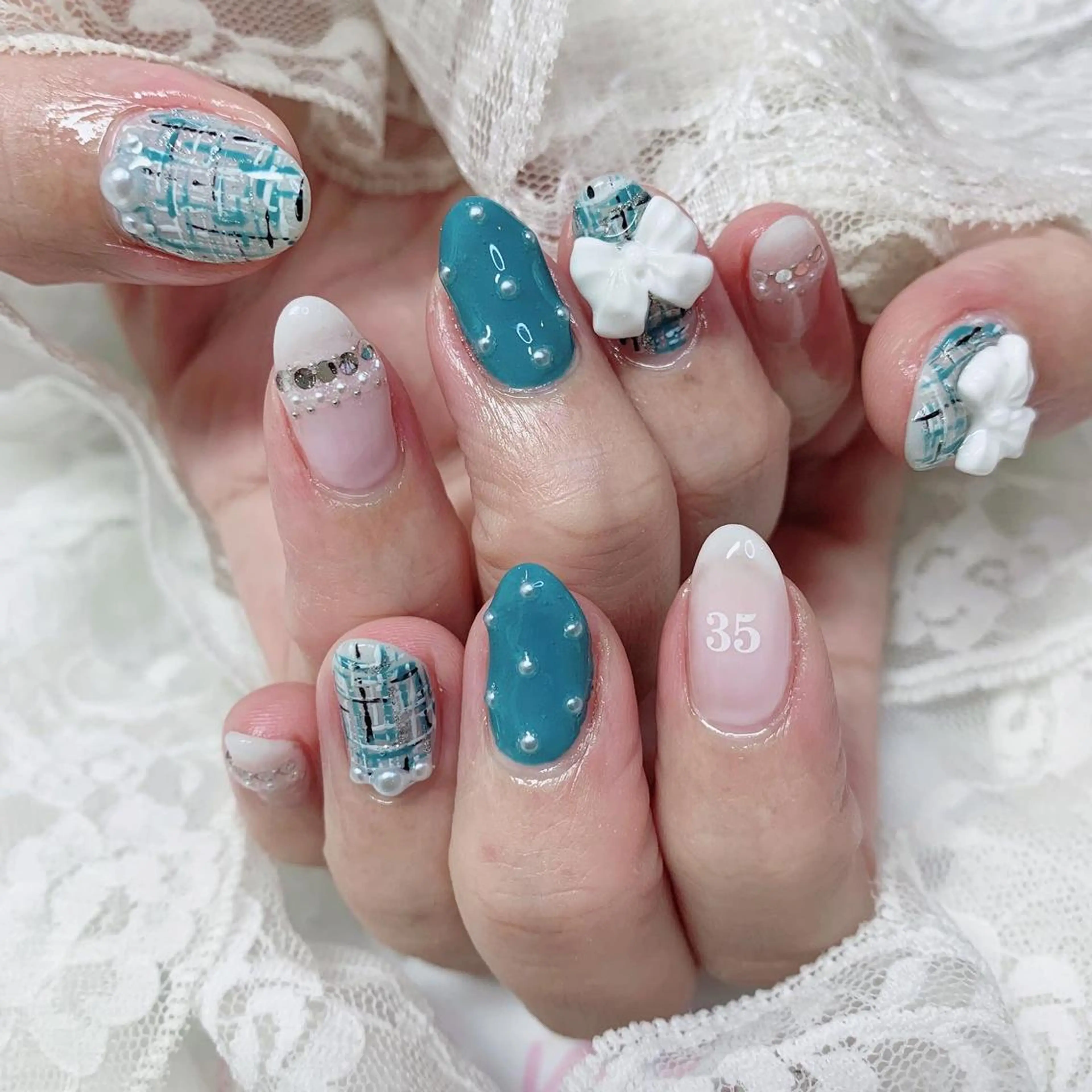 ネイル リボン ハンドネイル La neige* yuki 🥯🍑のネイルデザイン