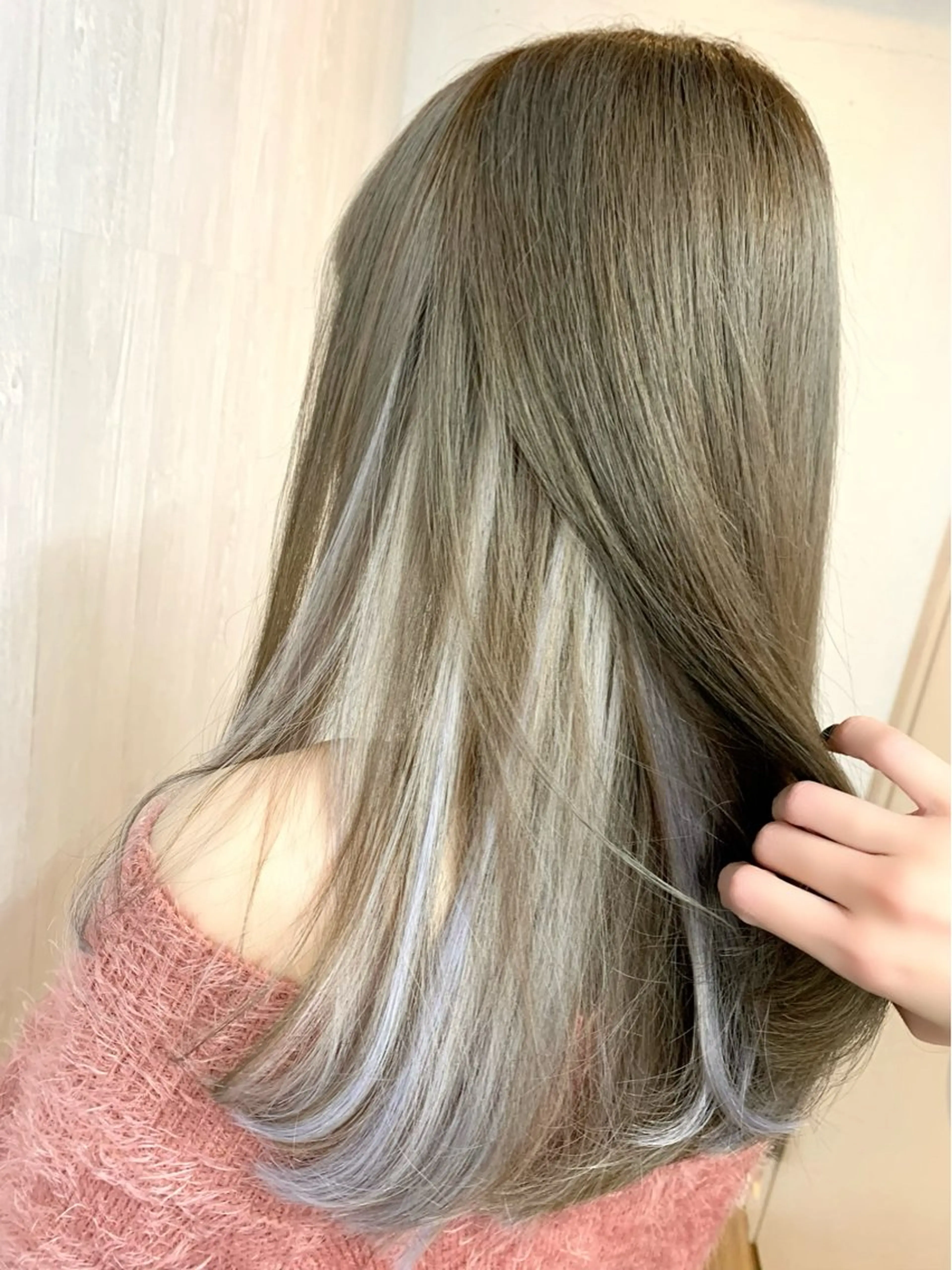 セミロング カラー GLOSS♡ ヤマガミコウジのヘアスタイル