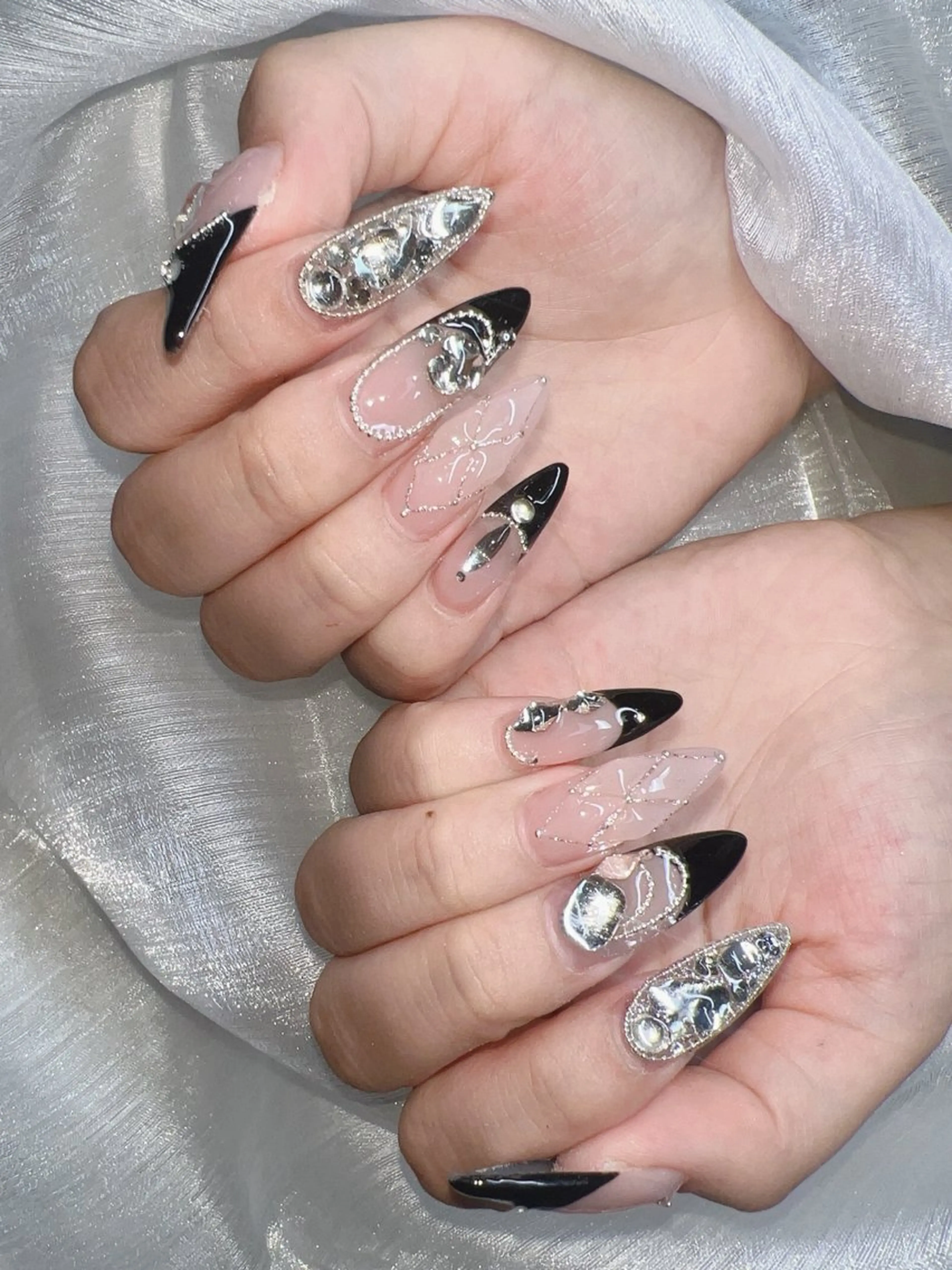 ネイル 長さ出し グラデーション キラキラネイル マグネットネイル ニュアンスネイル ハンドネイル Lee Nails チップ長さだし専門店のネイルデザイン