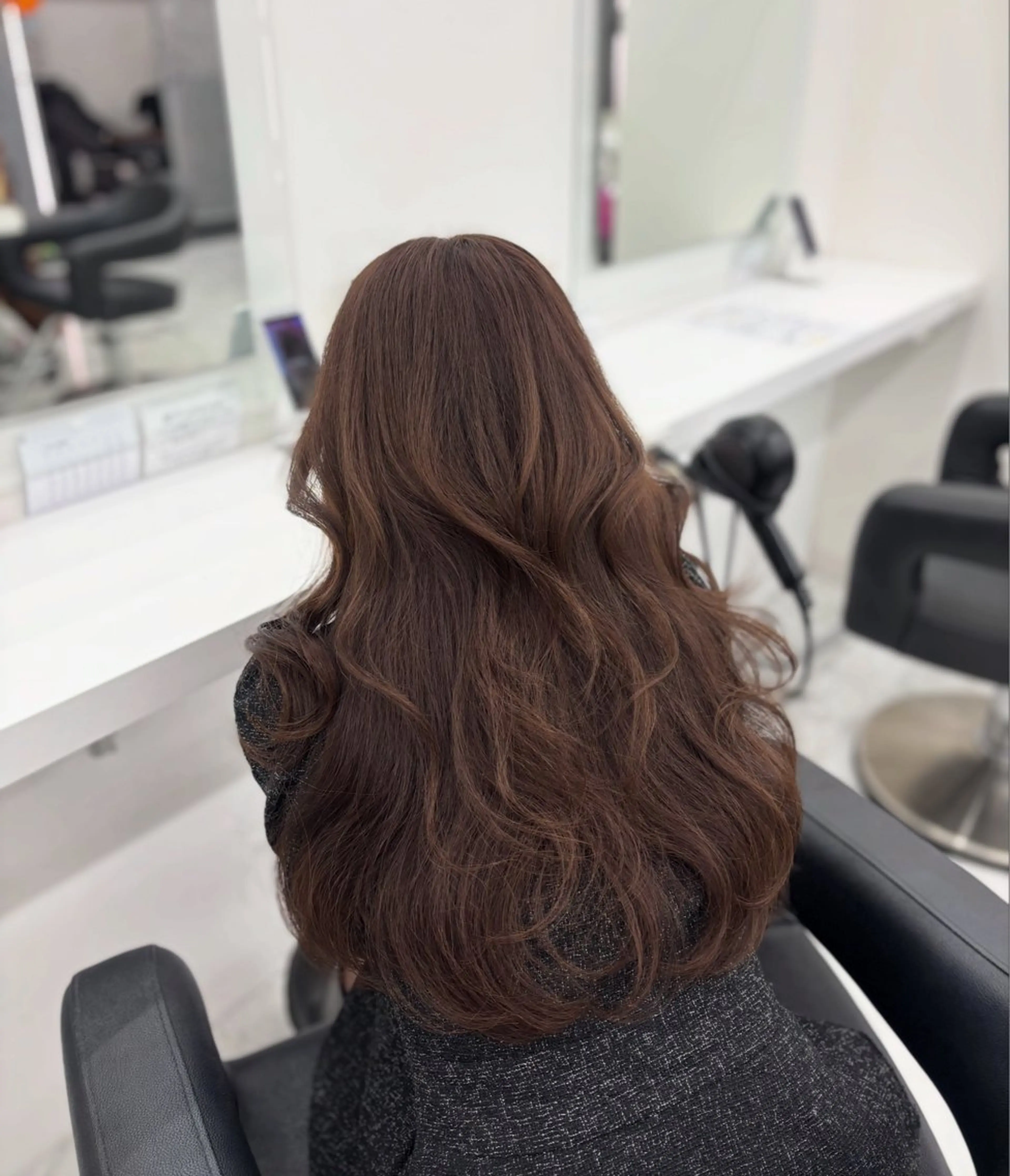 ロング カラー ヘアカラー トリートメント 🤍レイヤー/顔周り 暖色hirari🤍のヘアスタイル