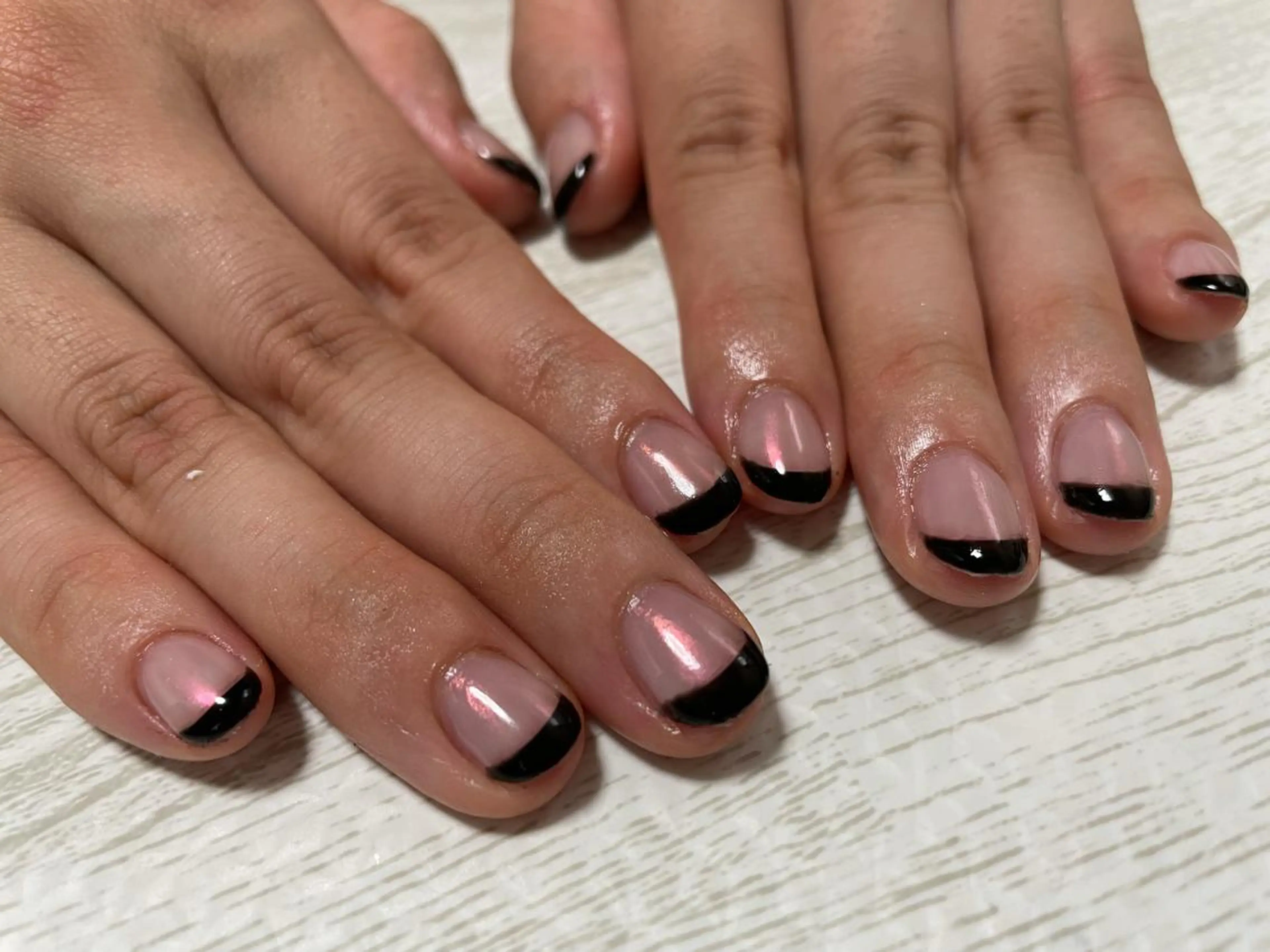 ネイル オーロラネイル ハンドネイル Ulu  Nail 🌱自宅サロンのネイルデザイン