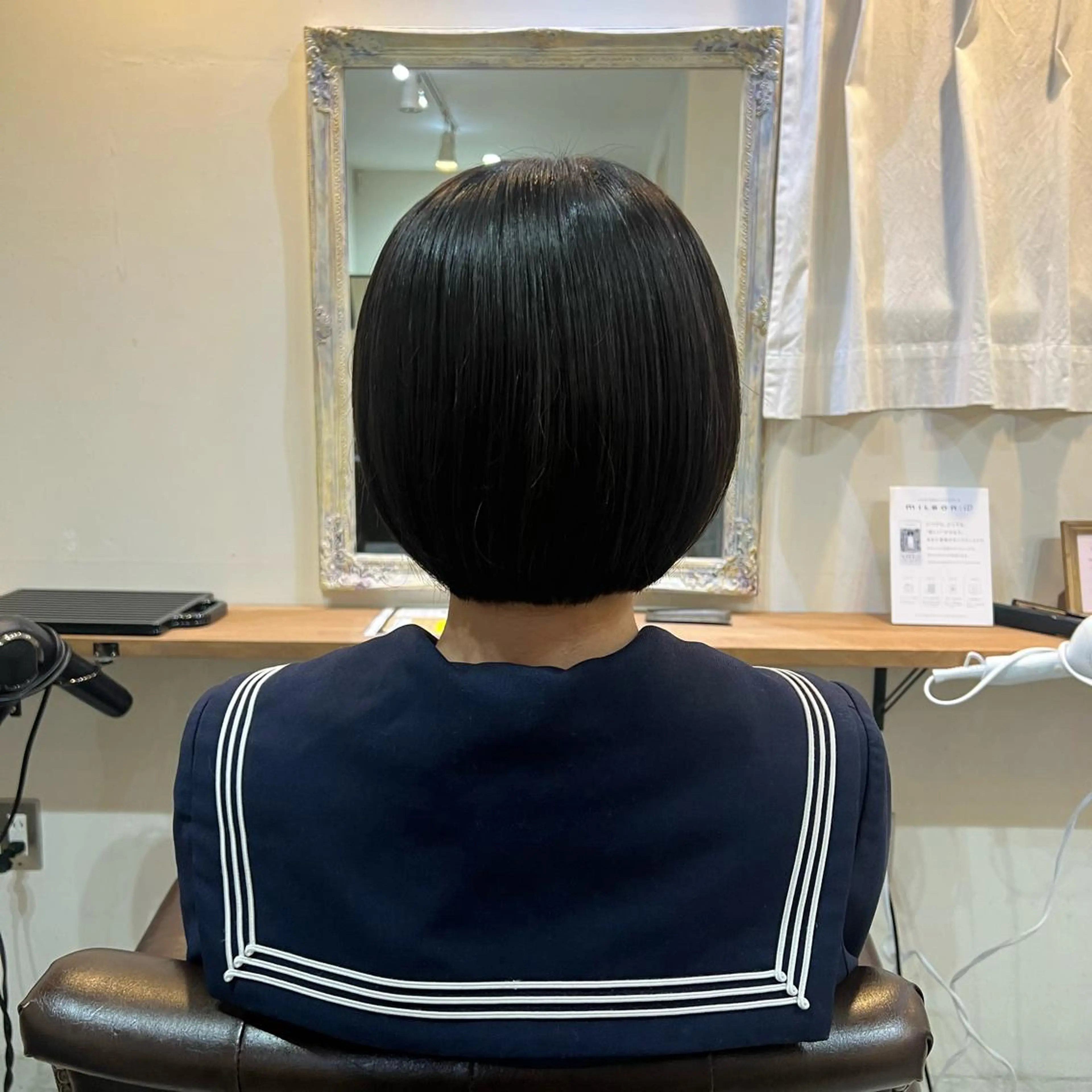 ショート カット 切りっぱなしボブ 👩🏼ミニボブのヘアスタイル