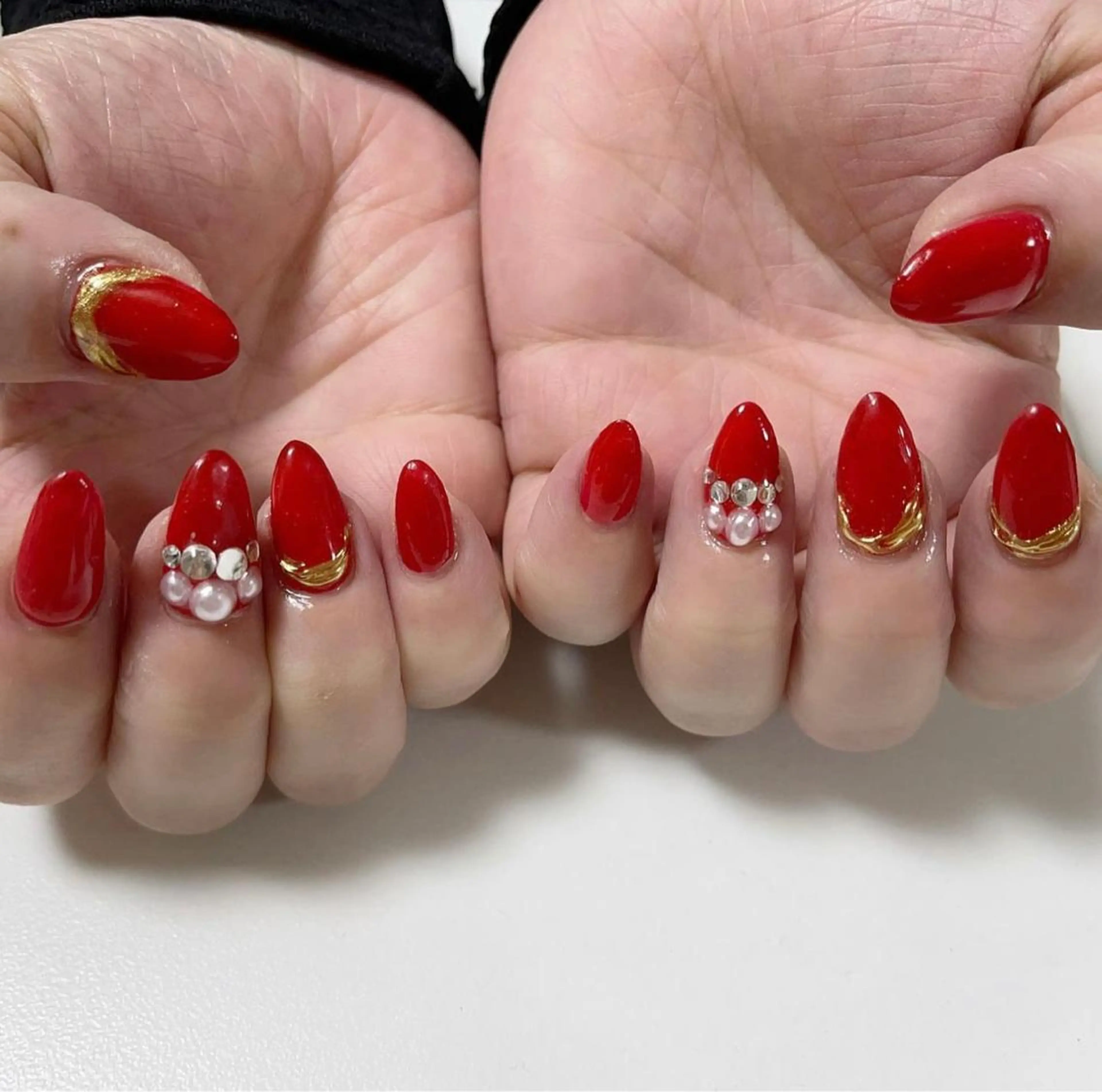 ネイル 𝓇𝒶𝓃𝒶𝓃 𝓃𝒶𝒾𝓁のネイルデザイン