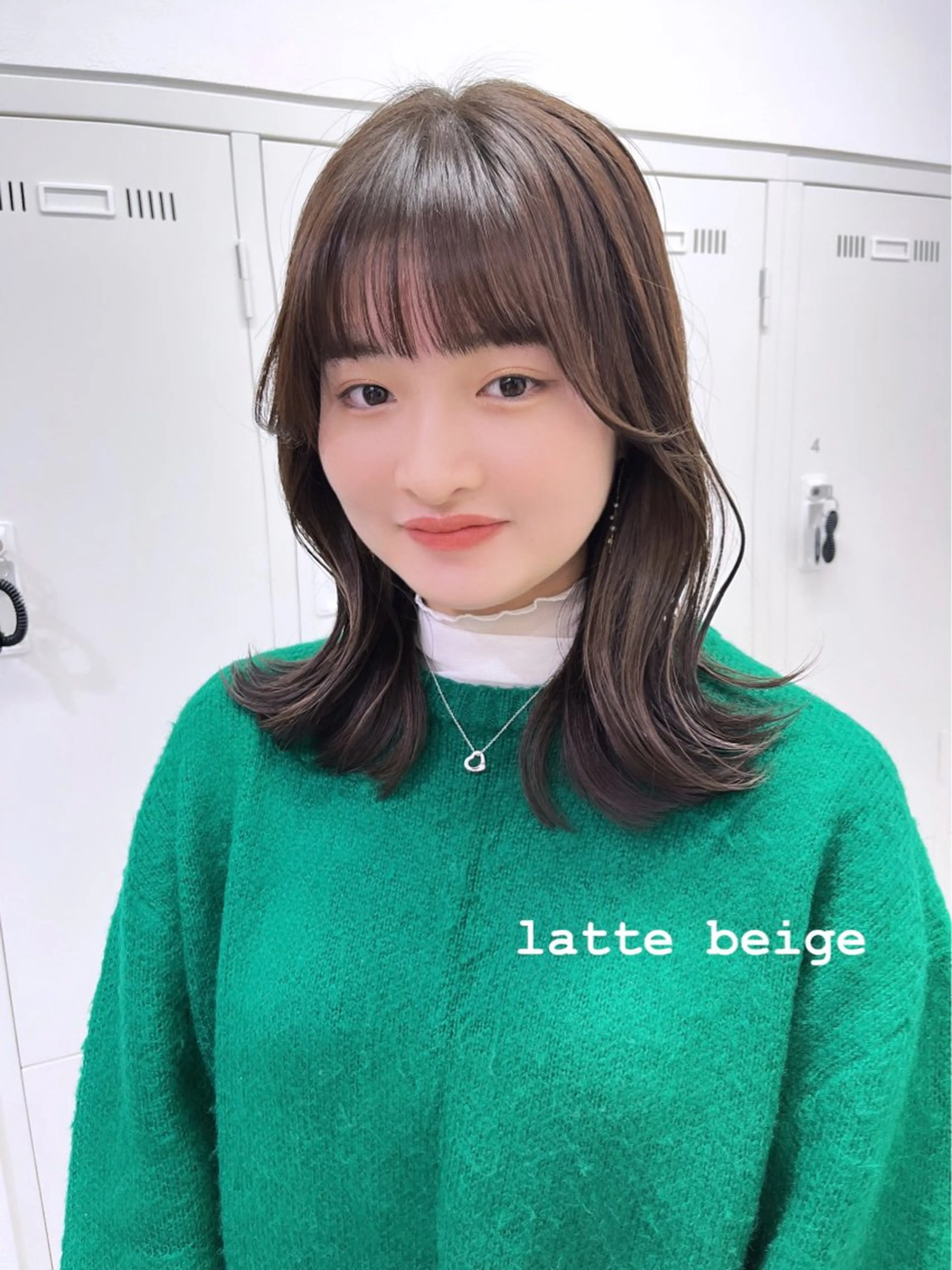 ミディアム カラー ミディアムレイヤー ベージュカラー ラテベージュ 韓国風ヘア レイヤーカット カット ヘアカラー 西山梨々/ボブ/ ショート/レイヤーのヘアスタイル