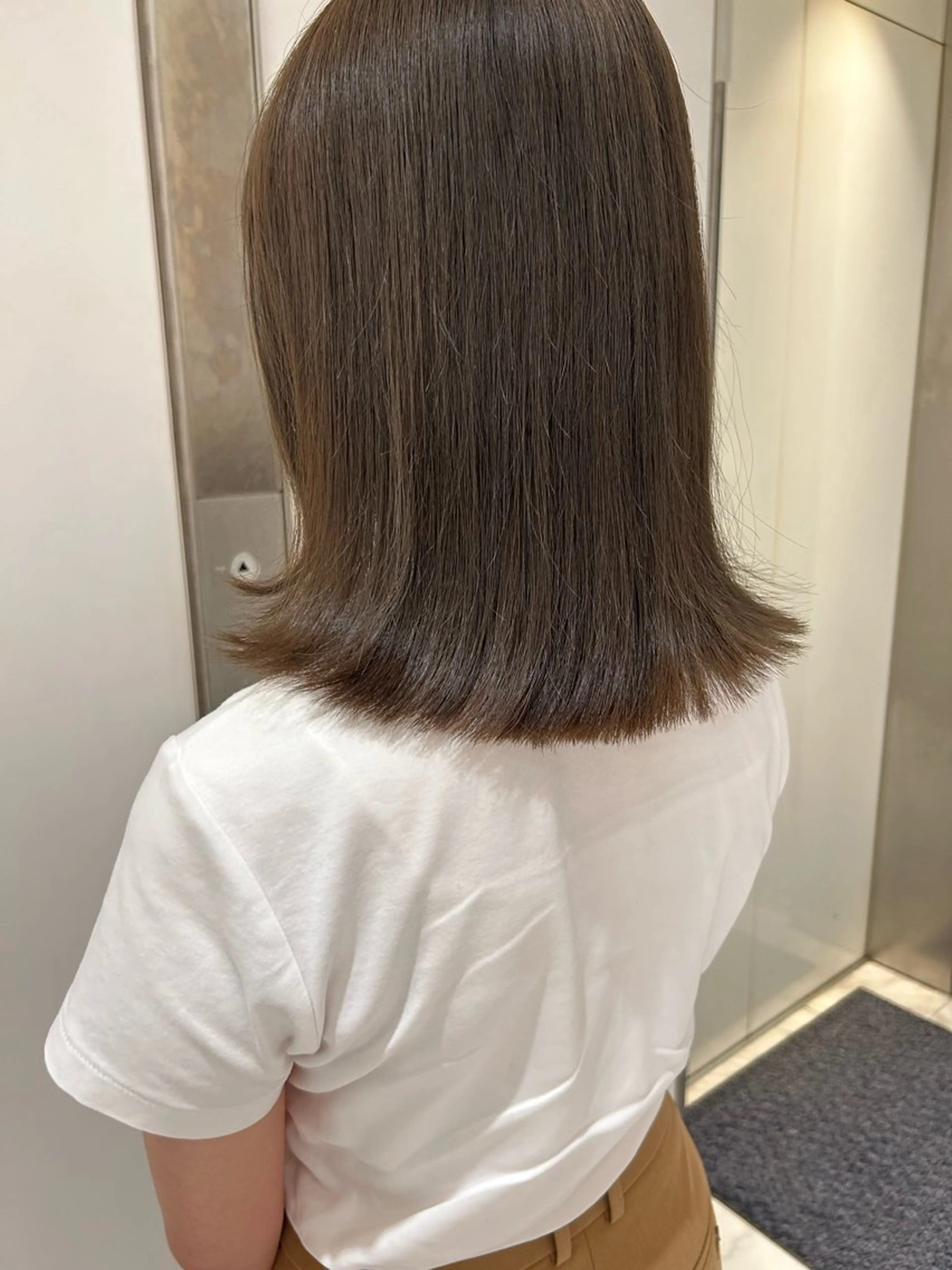 ミディアム カラー ヘアカラー トリートメント 垢抜けヘア 韓国ヘア銀座近下菜央のヘアスタイル