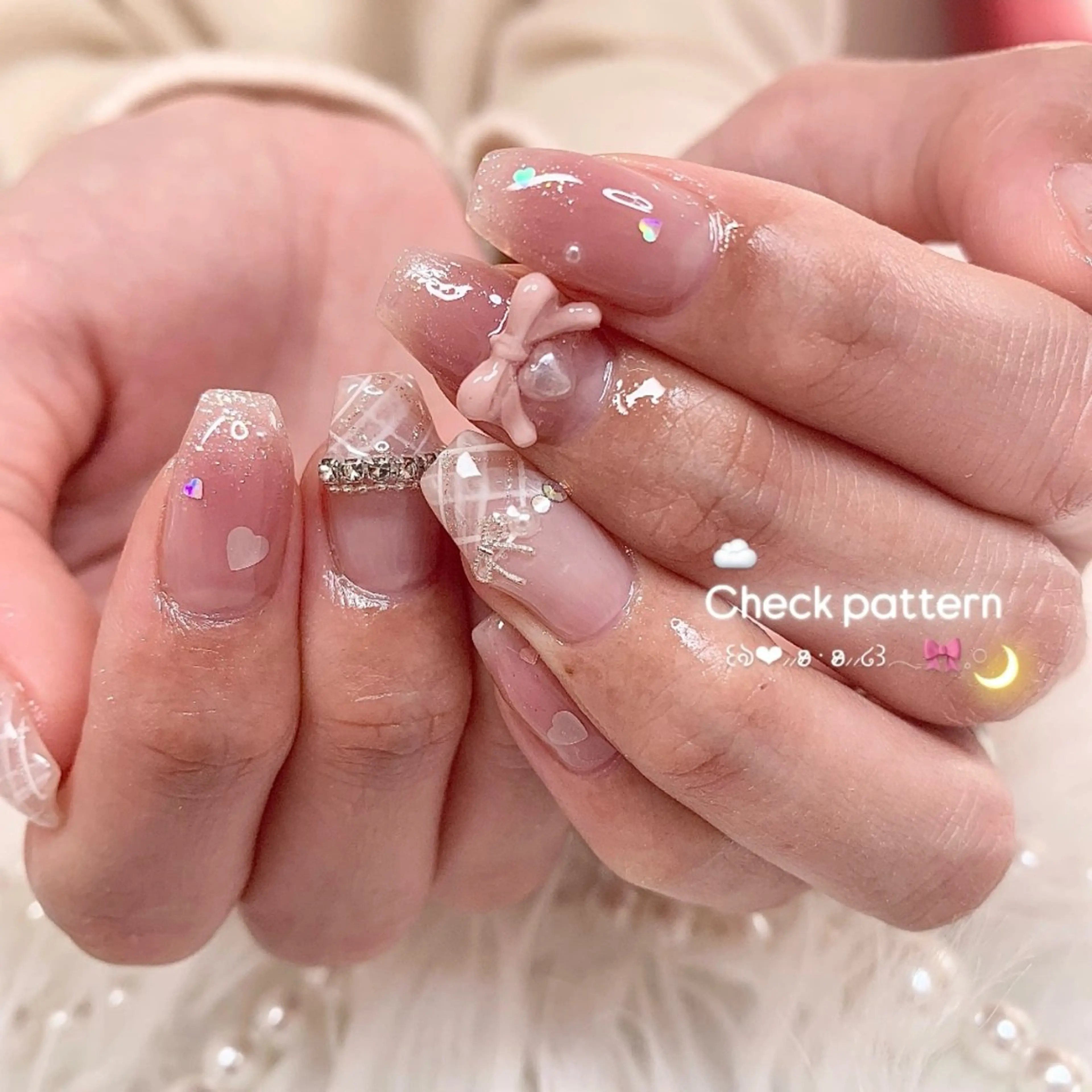 ネイル ハンドネイル La neige* yuki 🥯🍑のネイルデザイン