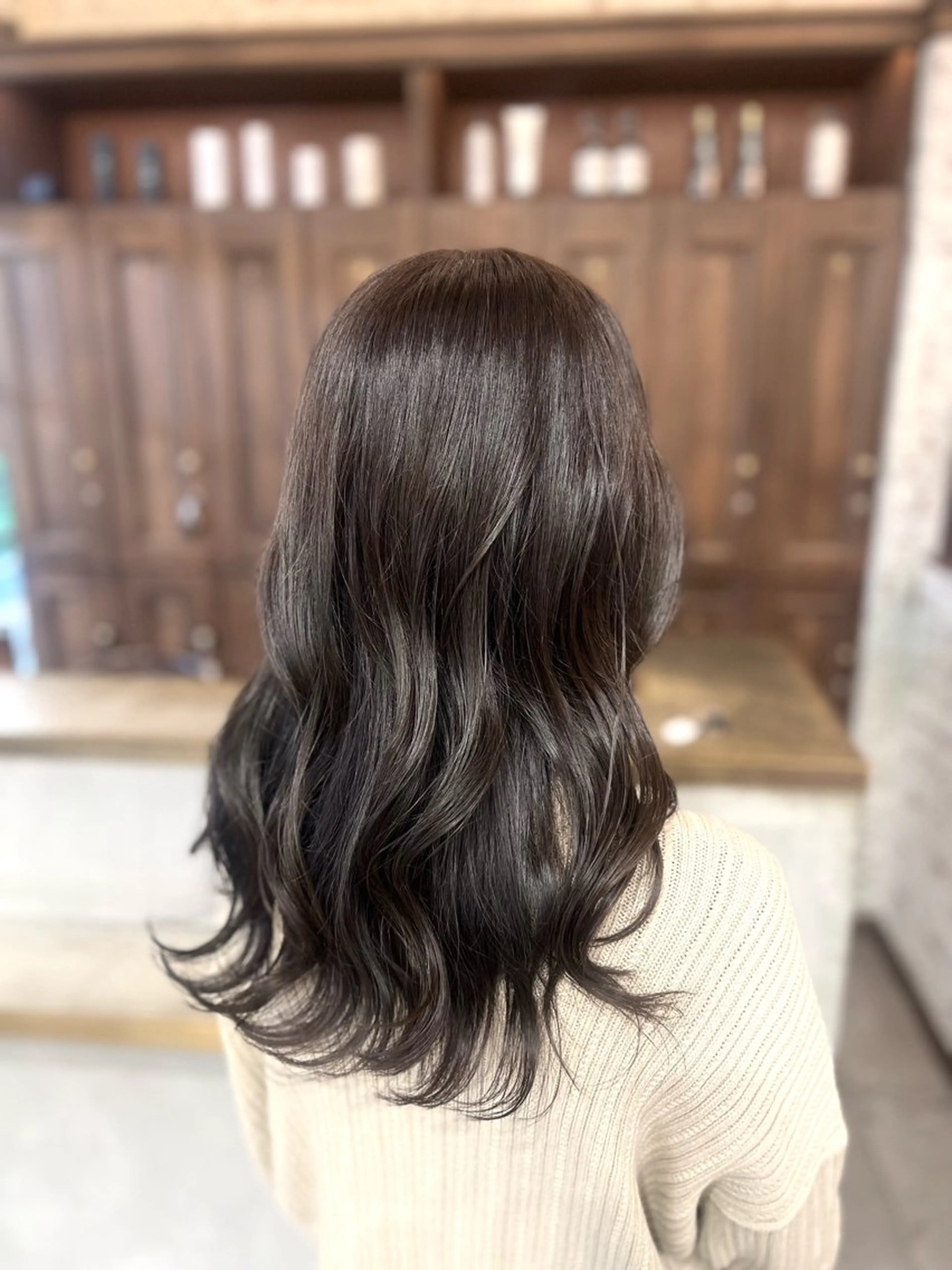セミロング hair＆SPA Mauve 世田谷所属・暖色カラー/暗め /シオリ🎀🪄のヘアスタイル