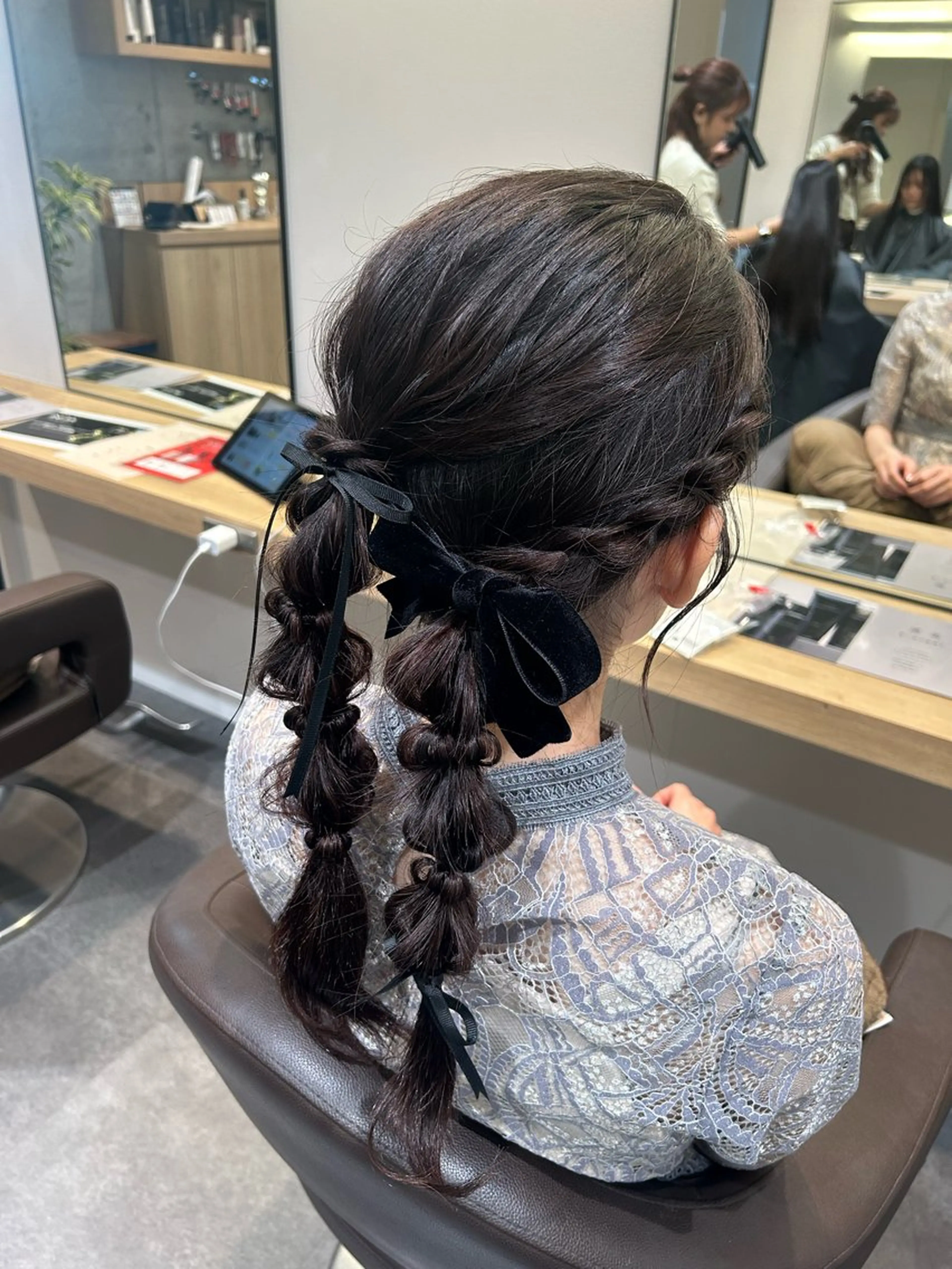 【12月限定‼️】ヘアアレンジ編みおろし౨ৎ*:.｡. （リボン付き３つまで🎀）の写真