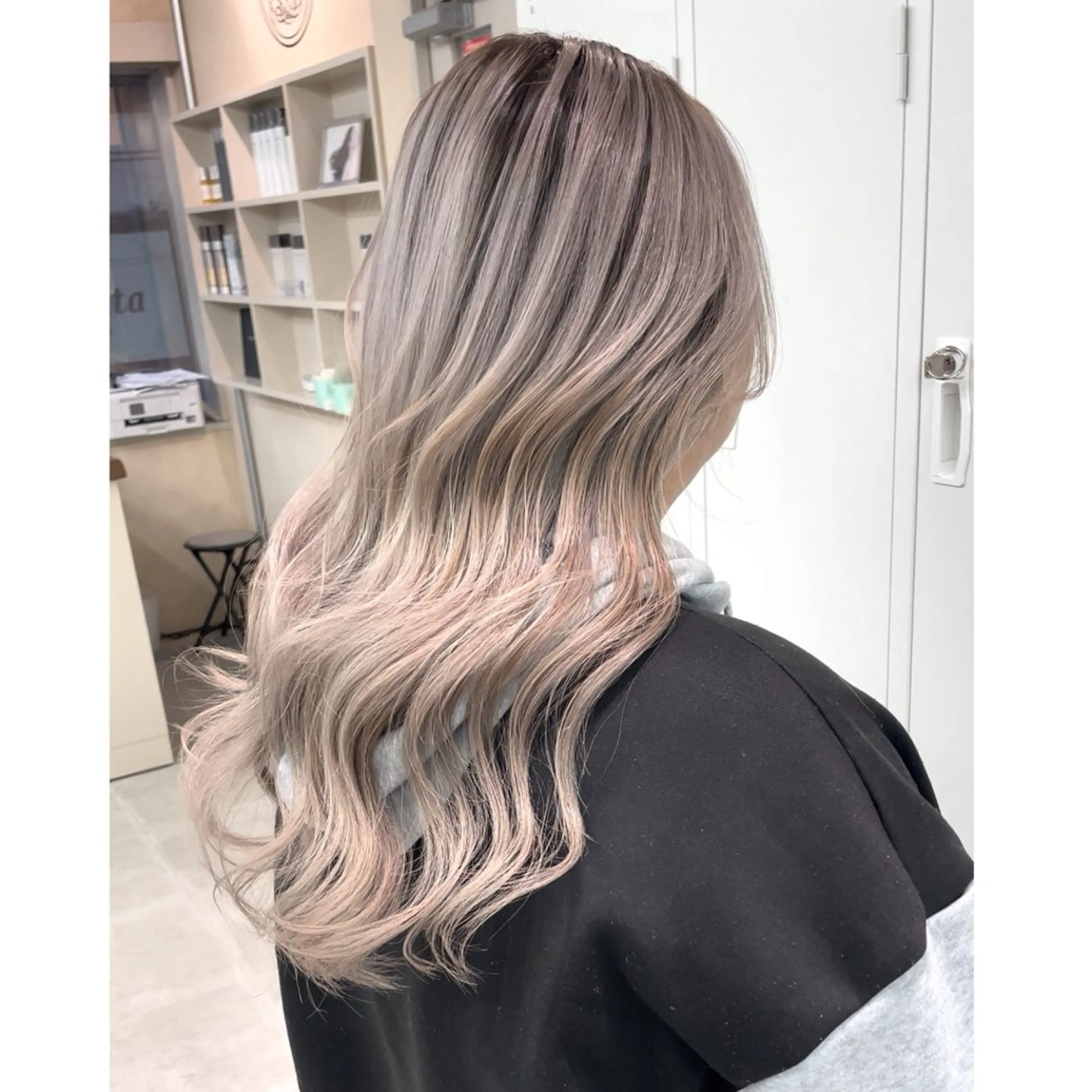 ロング カラー カット ヘアカラー トリートメント 奥山義進/ハイトーン /バレイヤージュのヘアスタイル