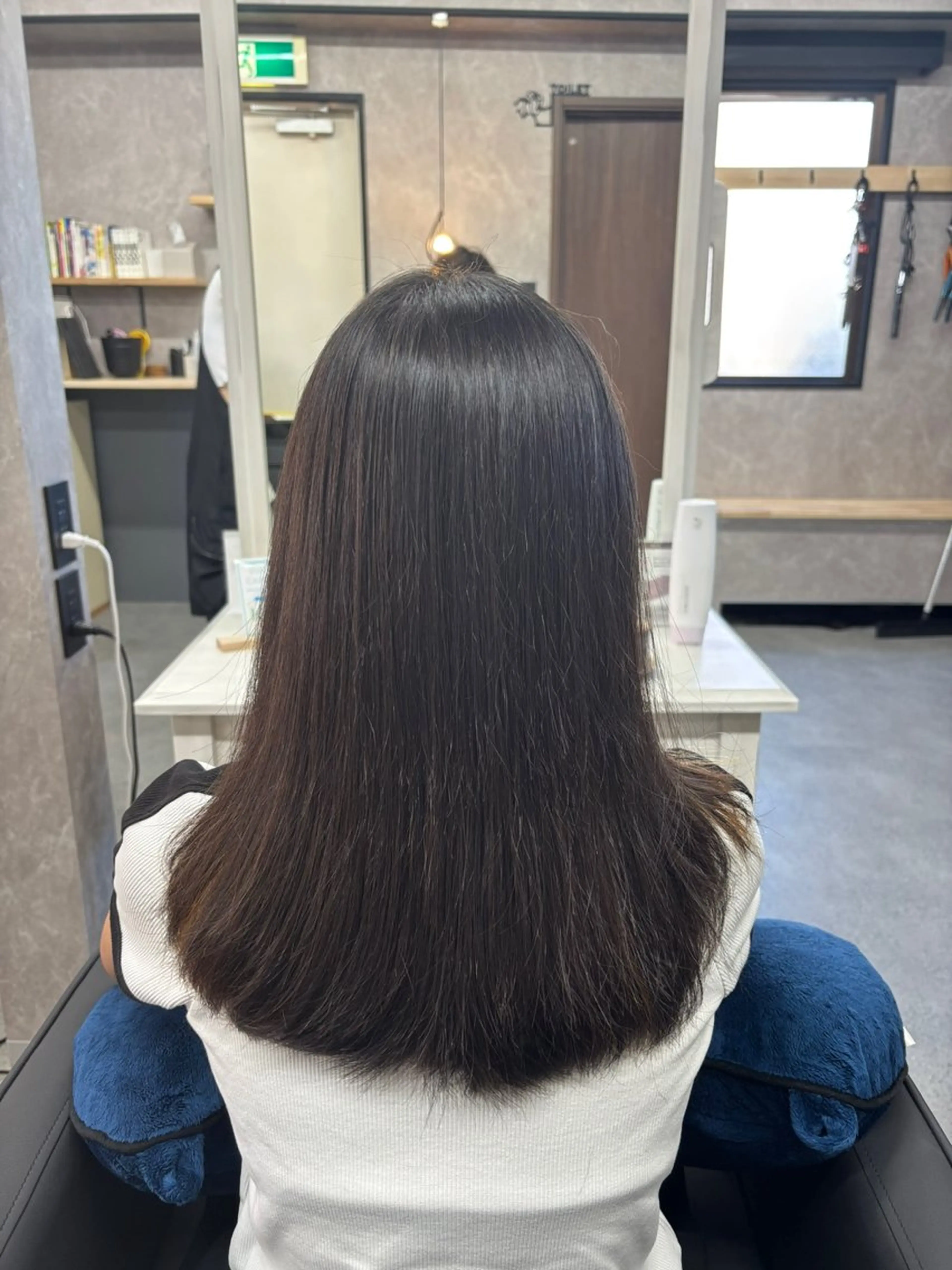 ロング カット 縮毛矯正 ulu by dot.所属・かがみはやと 髪質改善/縮毛矯正のヘアスタイル