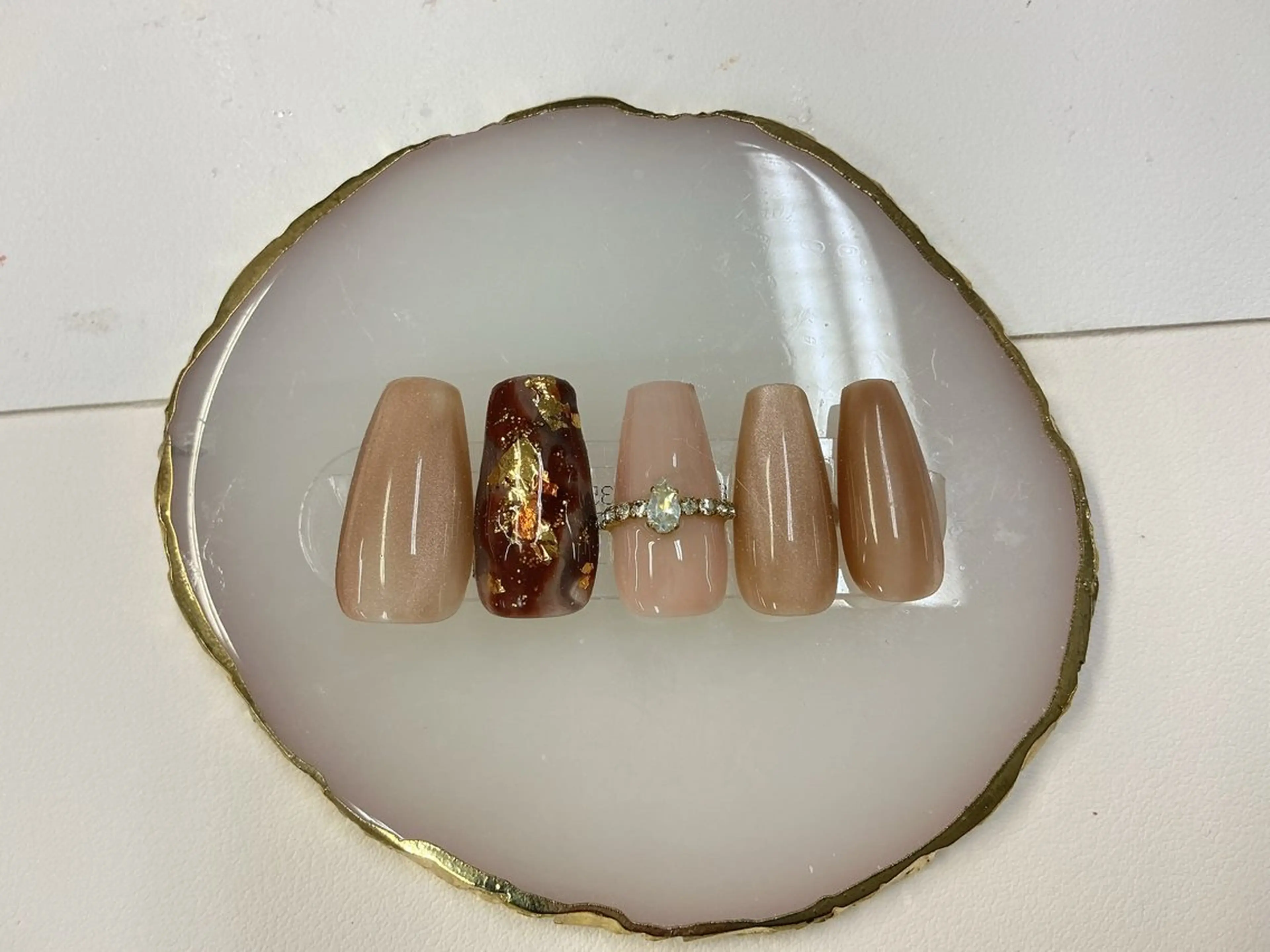 ネイル アートネイル ドット フレンチネイル ガラスフレンチ キラキラネイル フットネイル クイーンズネイル銀座所属・Queeens nailのネイルデザイン