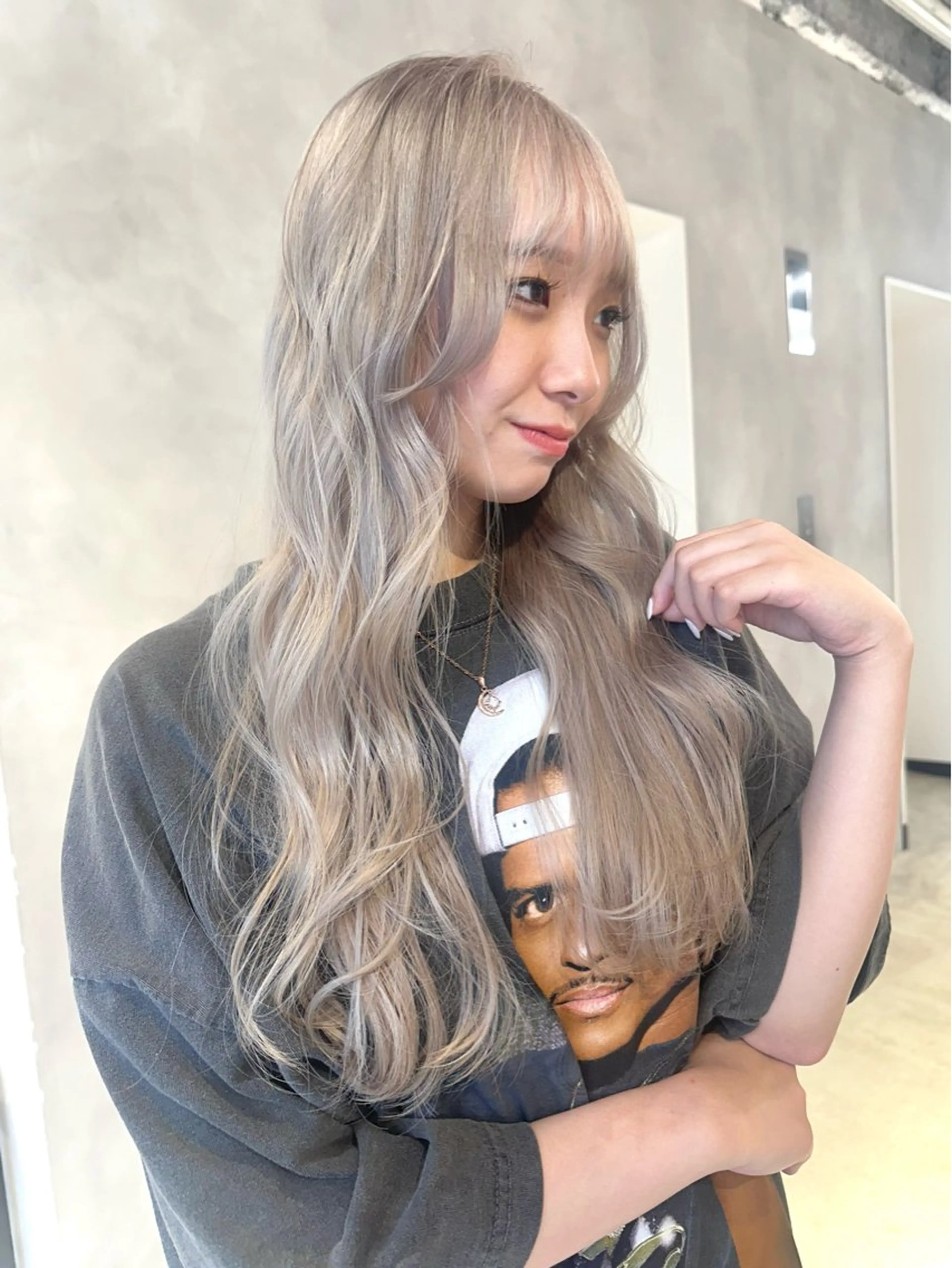 ロング カラー ベージュカラー ブリーチ ケアブリーチ シアーベージュ トリートメント 似合わせ小顔ショート /akane🐰♥️のヘアスタイル