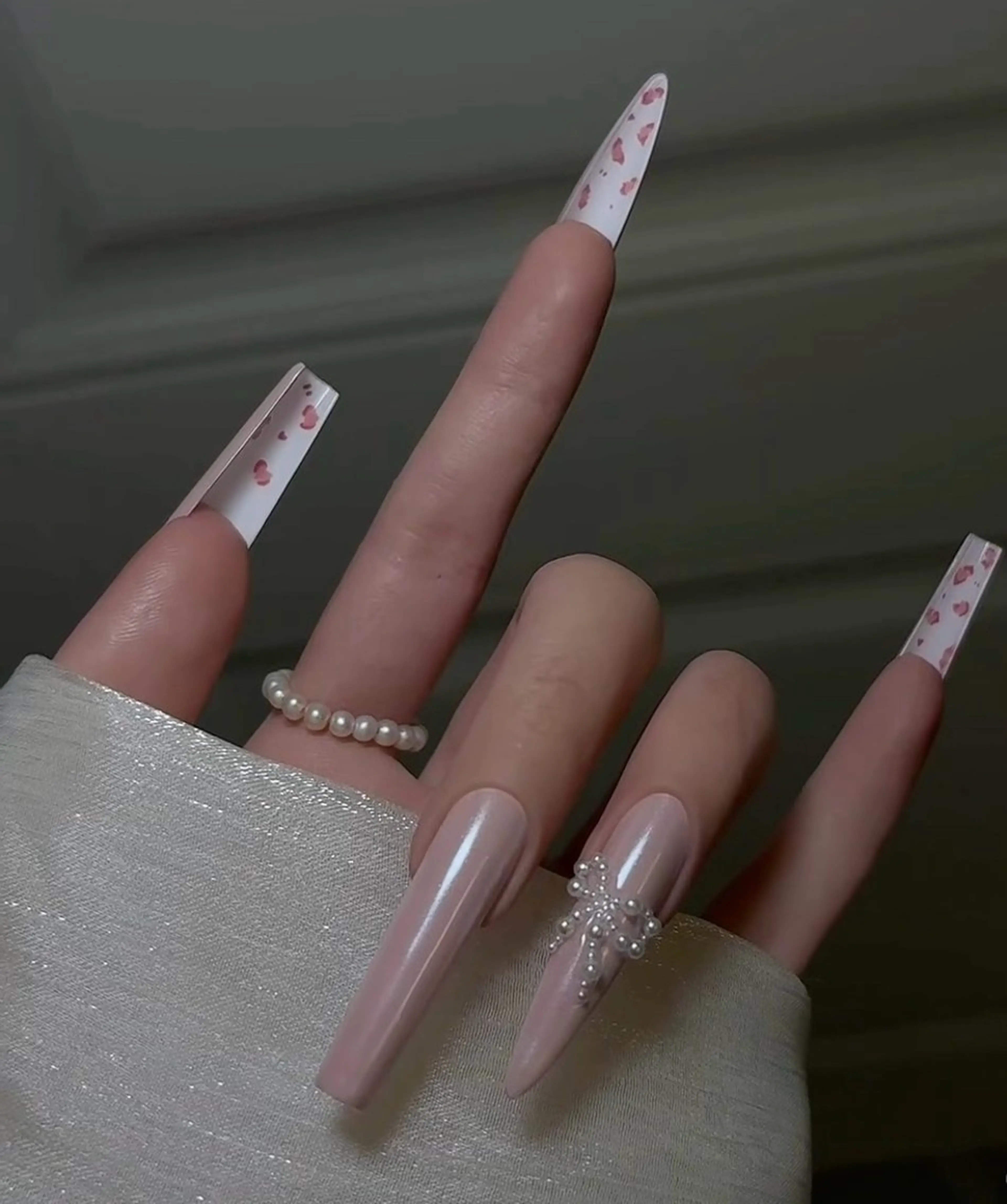 ネイル オーロラネイル フラワーネイル フットネイル フレンチネイル ジェルネイル ハンドネイル 長さだし専門 ありさのネイルデザイン