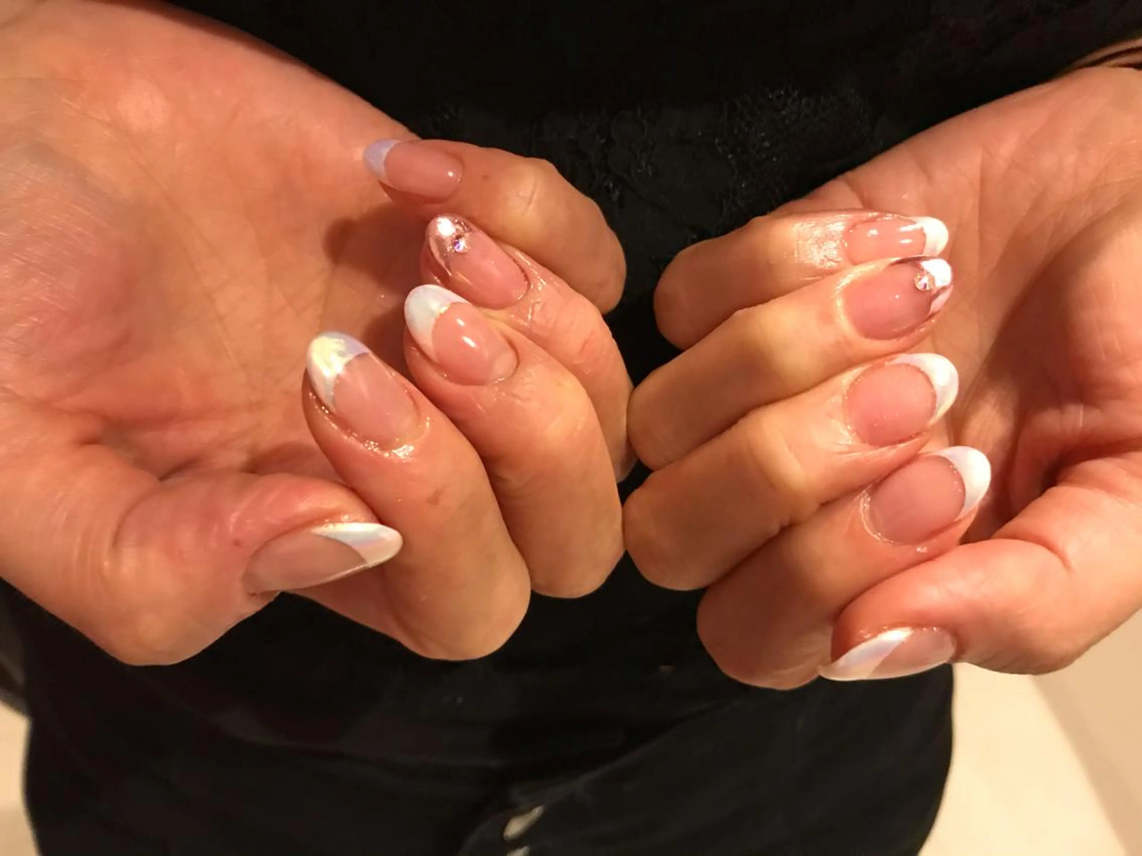 ネイル フレンチネイル ミラーネイル ストーンネイル nail salon　Natural Cure所属・平井 彩香のネイルデザイン