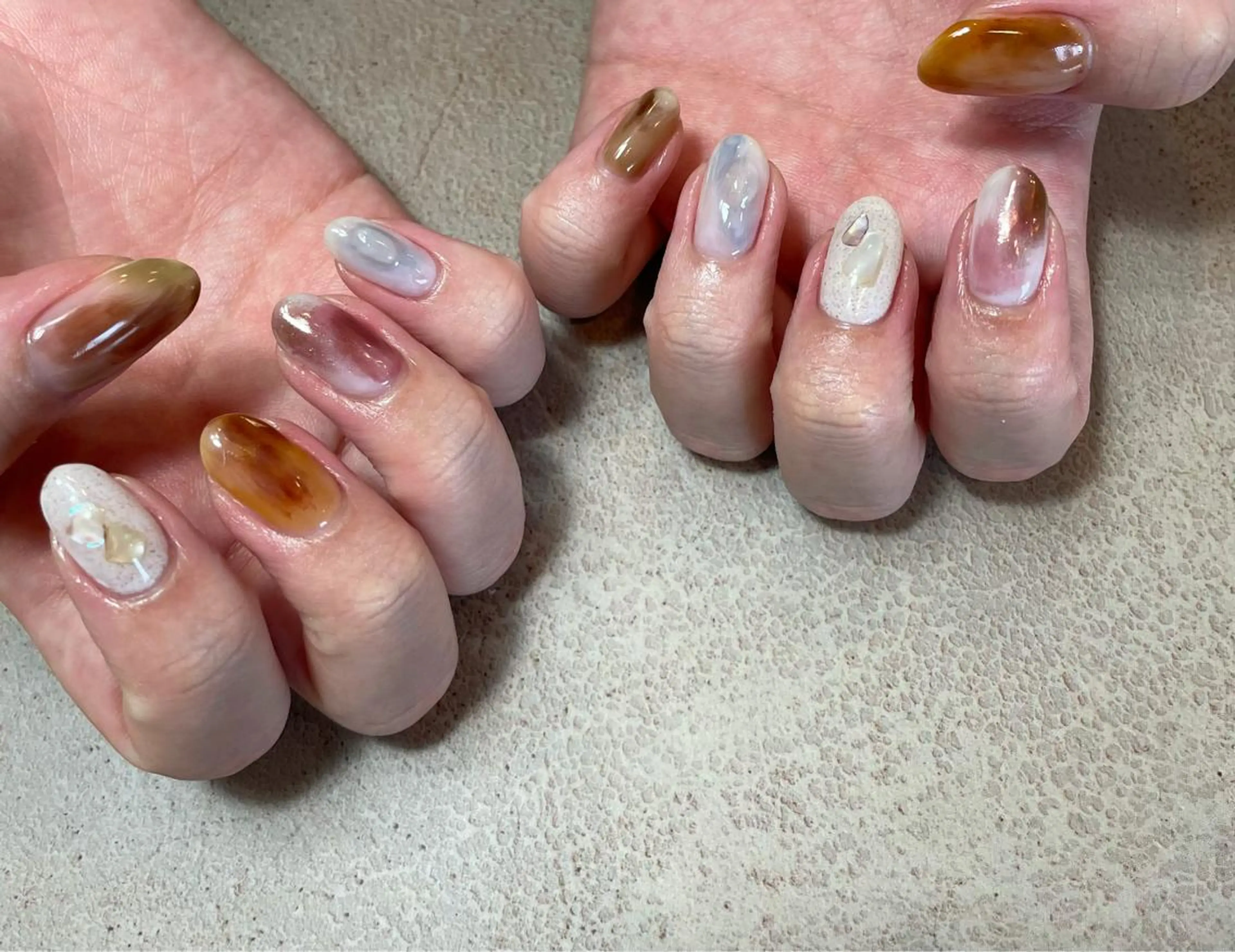 ネイル ニュアンスネイル nailsalon SIMB.のネイルデザイン