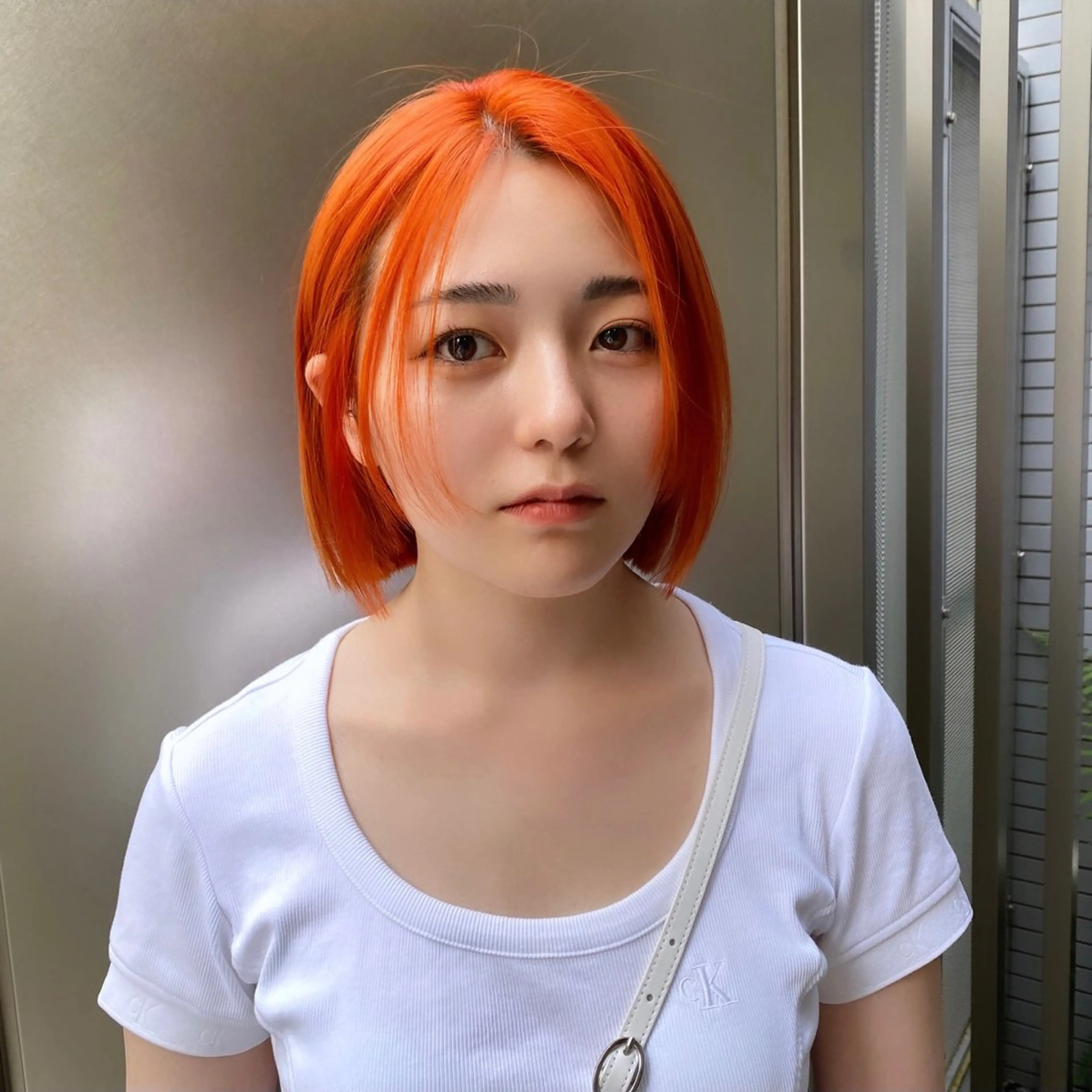 ショート カラー ベージュカラー ブリーチ ハイトーンカラー オレンジ オレンジベージュ ハッシュカット/縮毛 レイヤー/yukiのヘアスタイル