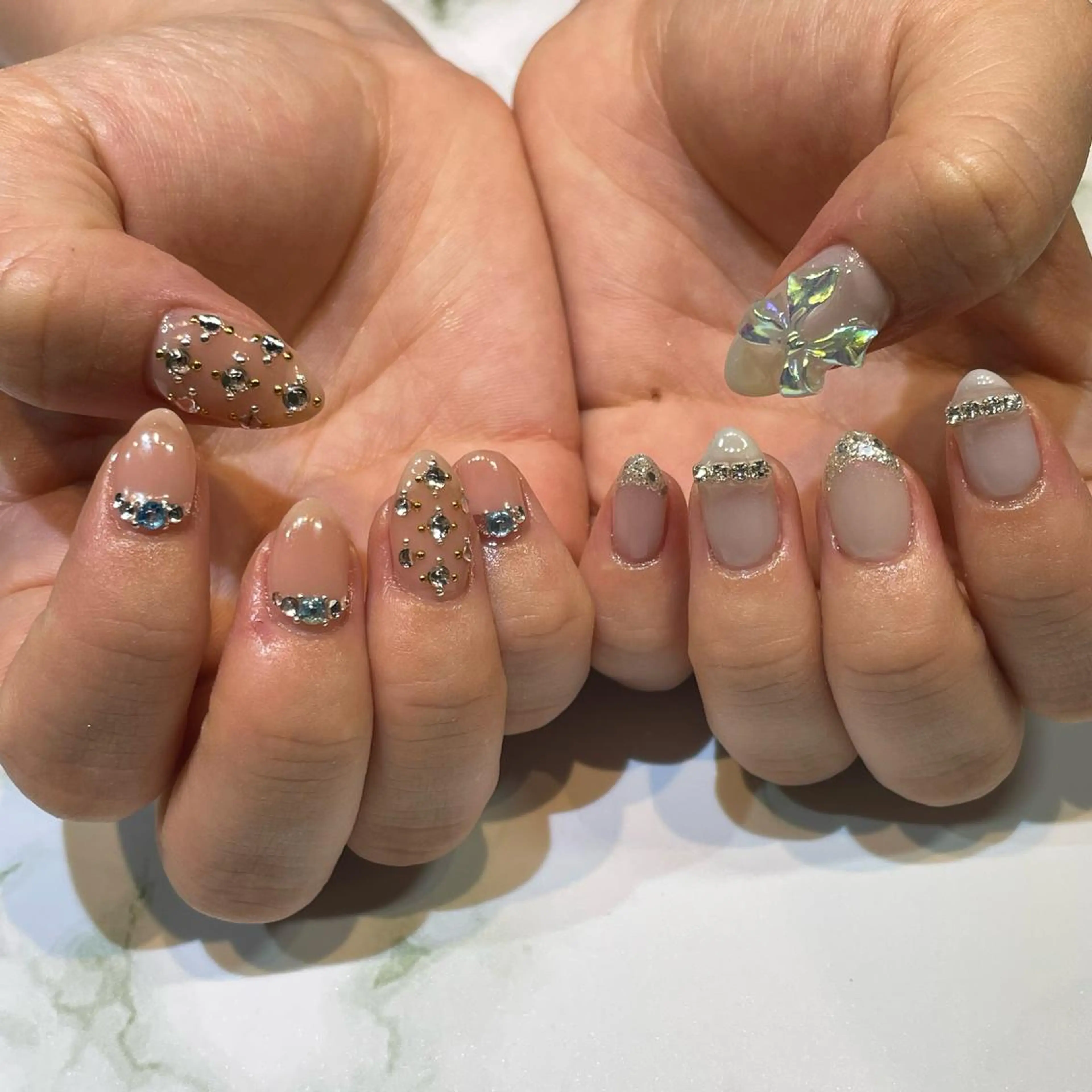 ネイル ワンホンネイル ハンドネイル 糀屋 彩奈のネイルデザイン