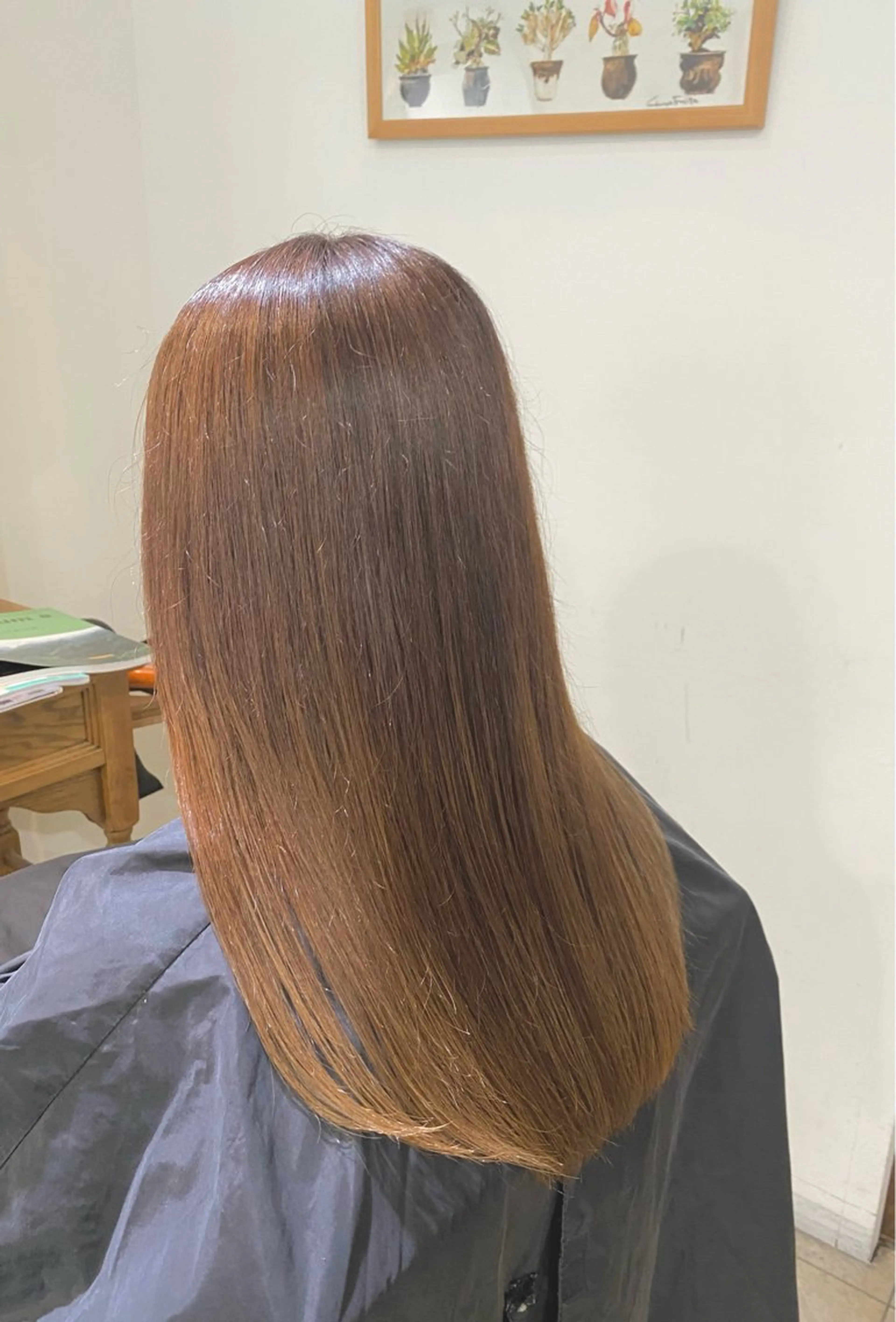 ロング ヘアカラー LiC えりのヘアスタイル