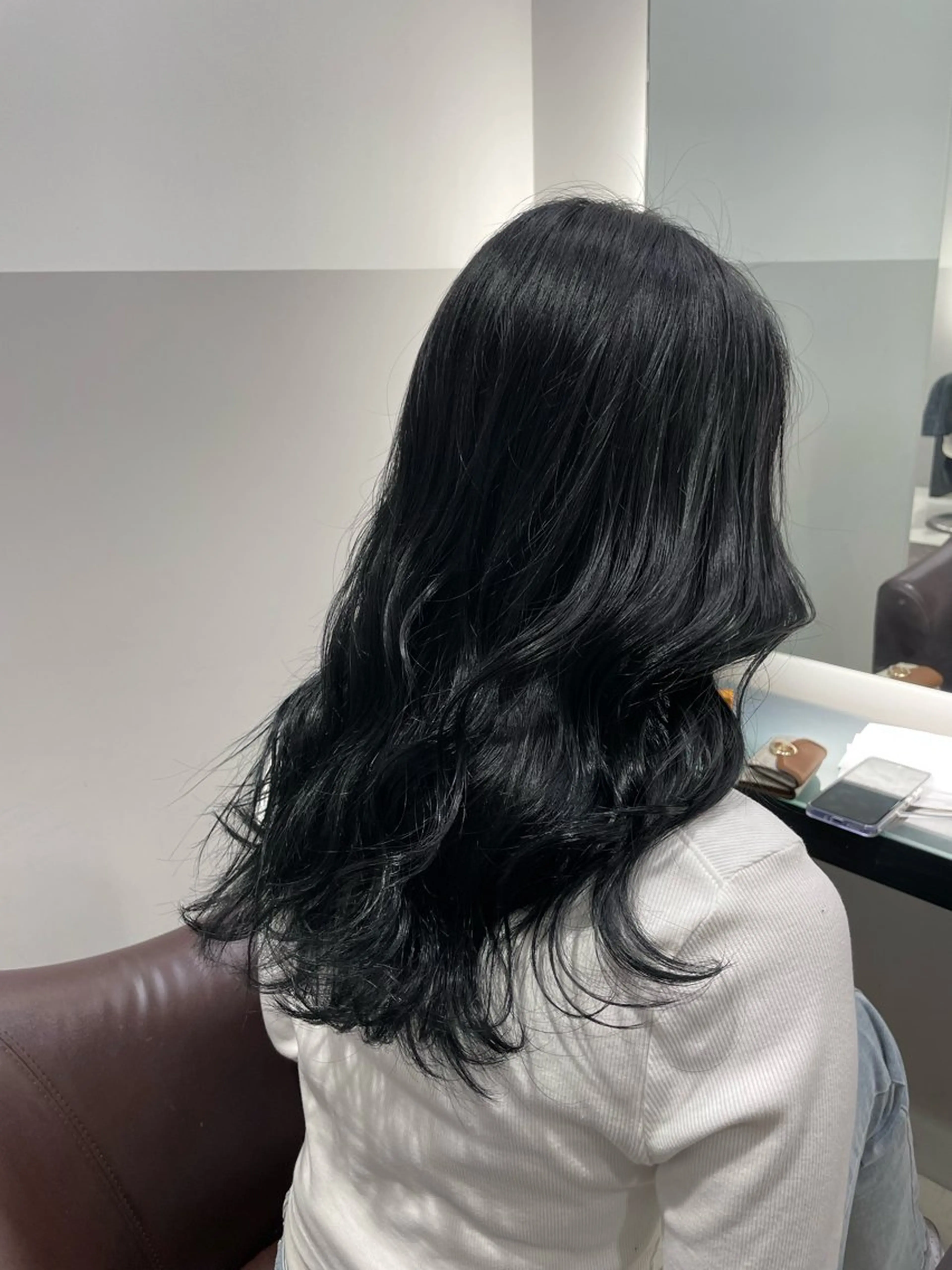 ロング カラー 黒髪 ブルーカラー ブルーブラック 目崎 丞のヘアスタイル