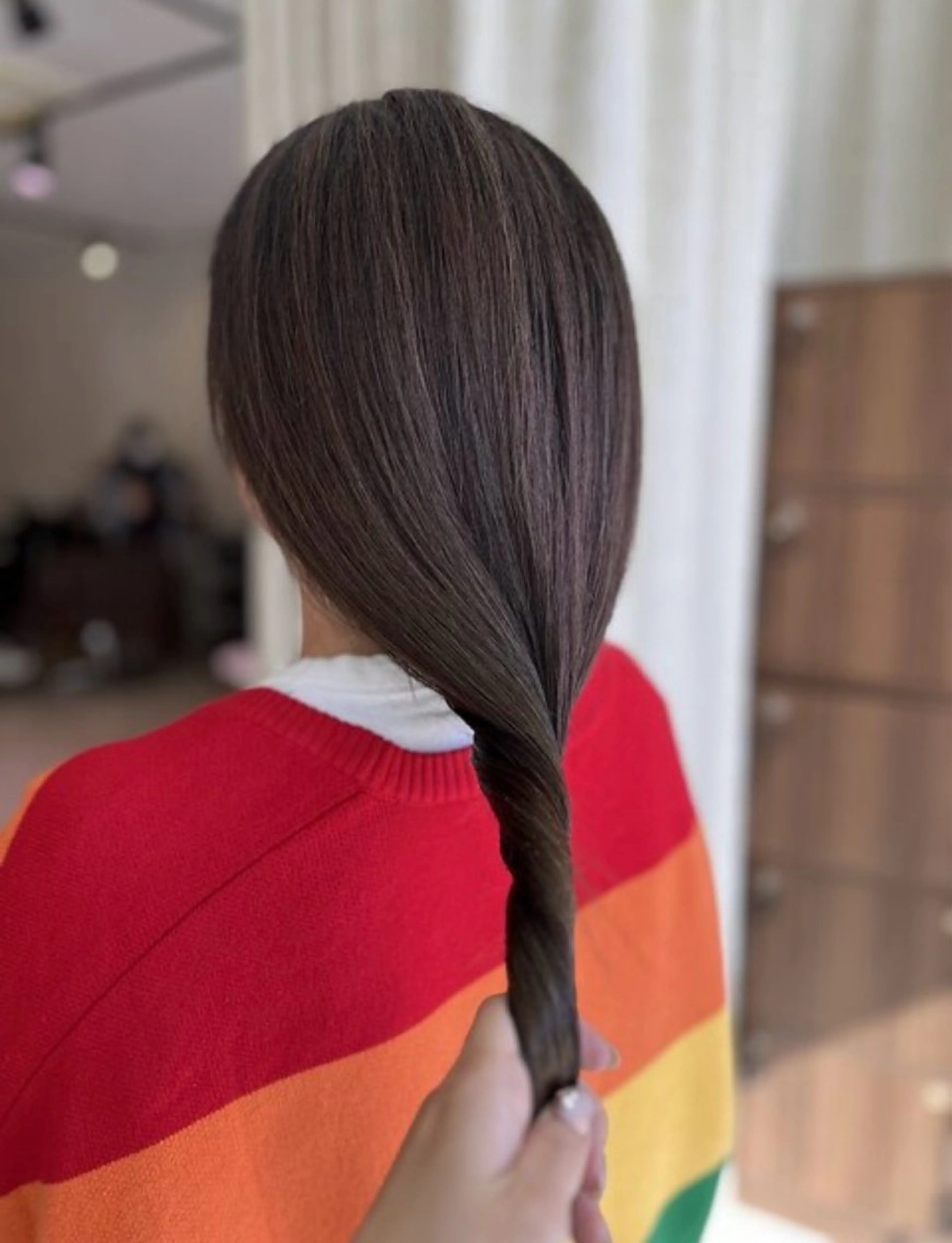 ロング カラー 泉川 みかのヘアスタイル