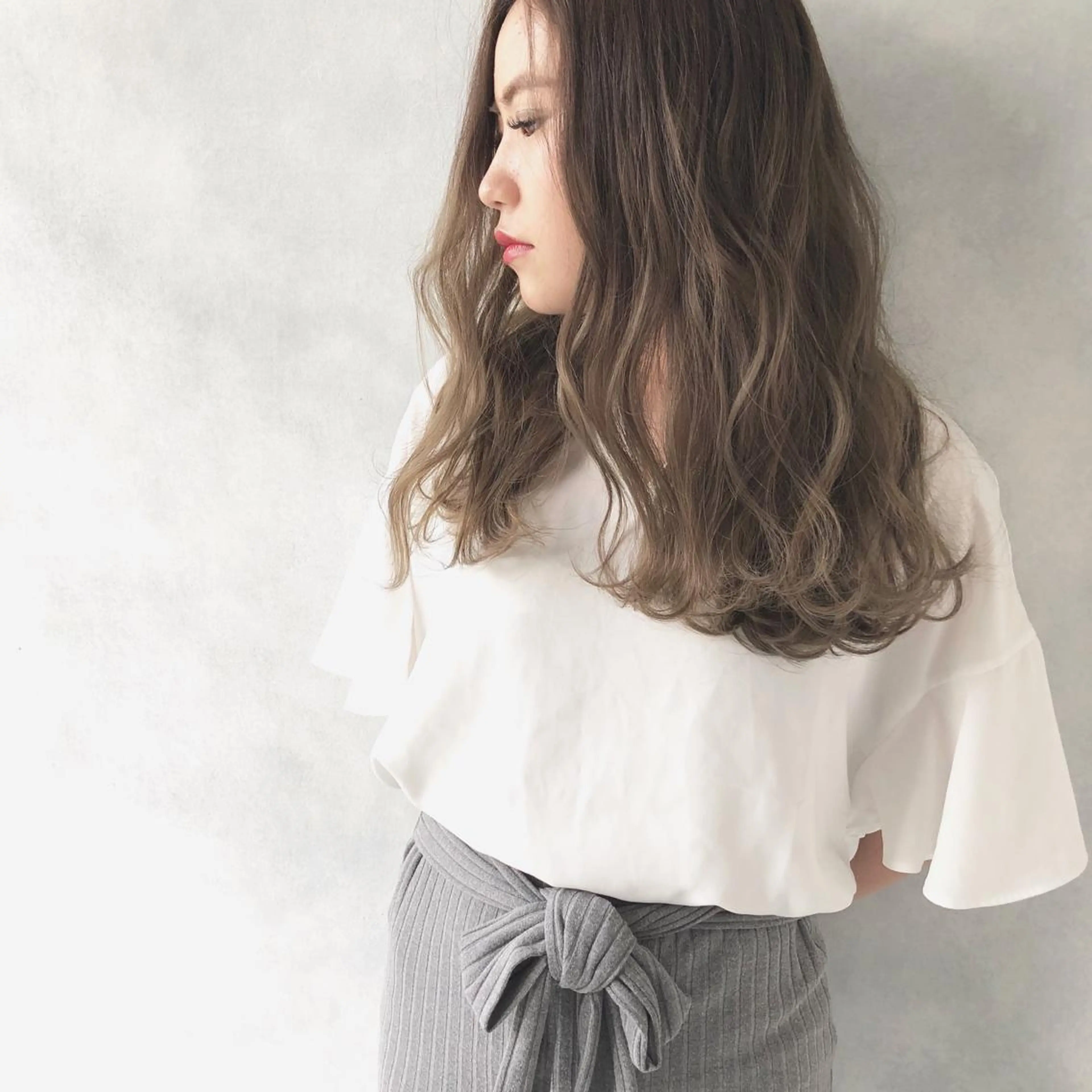 セミロング ハイライト ヘアカラー トリートメント 小澤大輔 YOLO hairのヘアスタイル