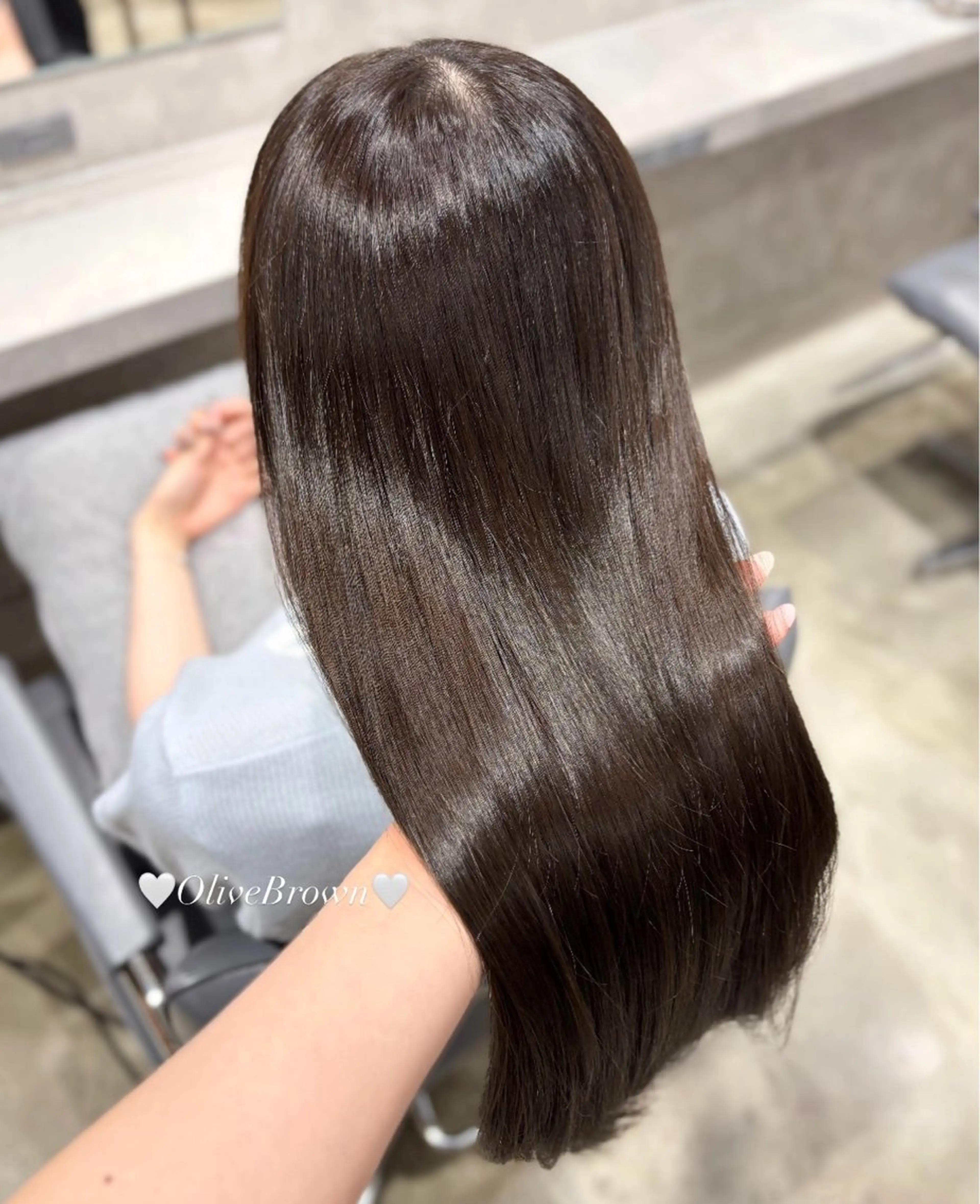 カラー ブラウンカラー 透明感カラー オリーブブラウン ヘアカラー 𝑺𝑨𝑲𝑰🎀 新宿/モデル募集中のヘアスタイル