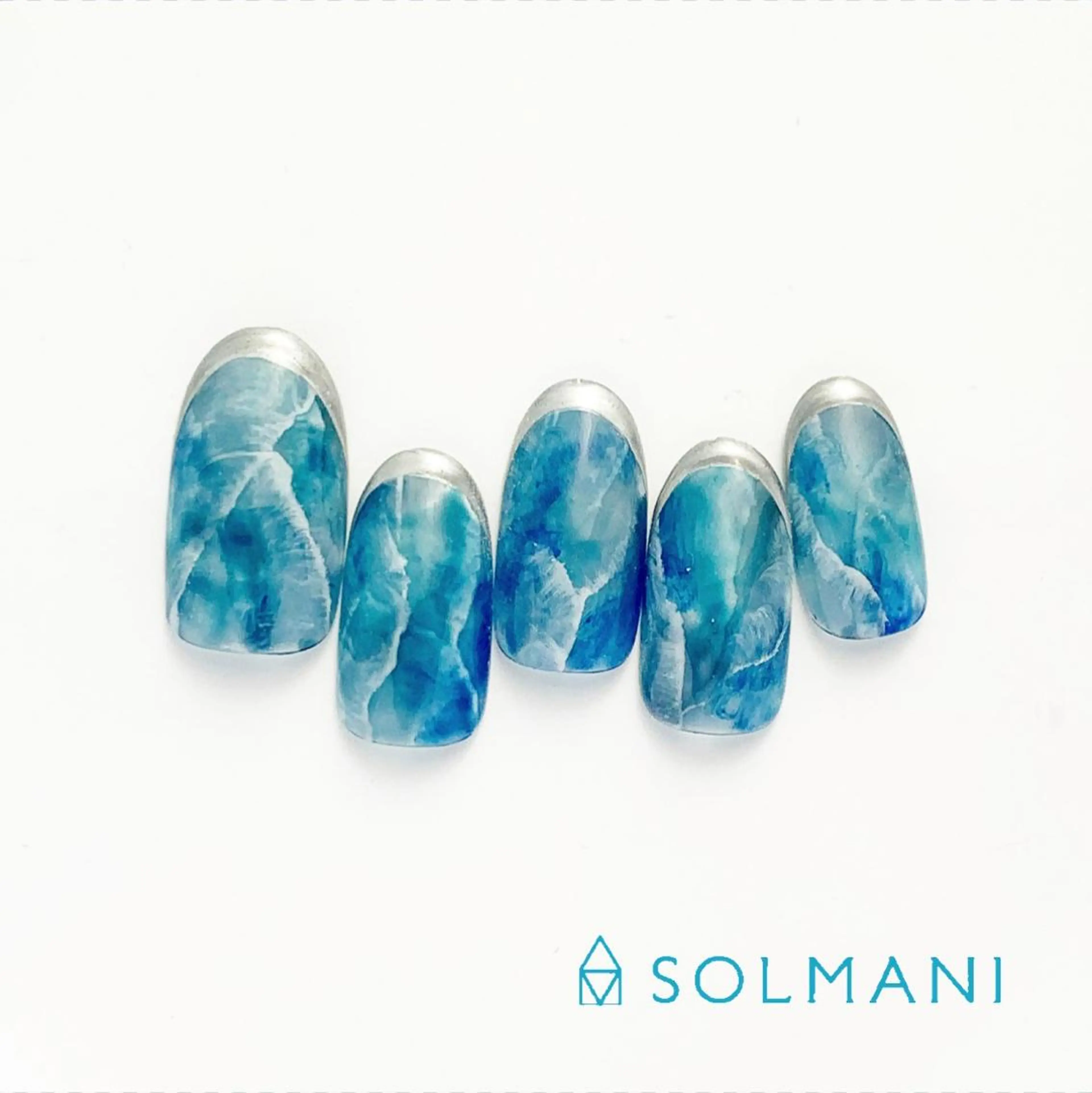 ネイル ニュアンスネイル SOLMANI 予約担当のネイルデザイン