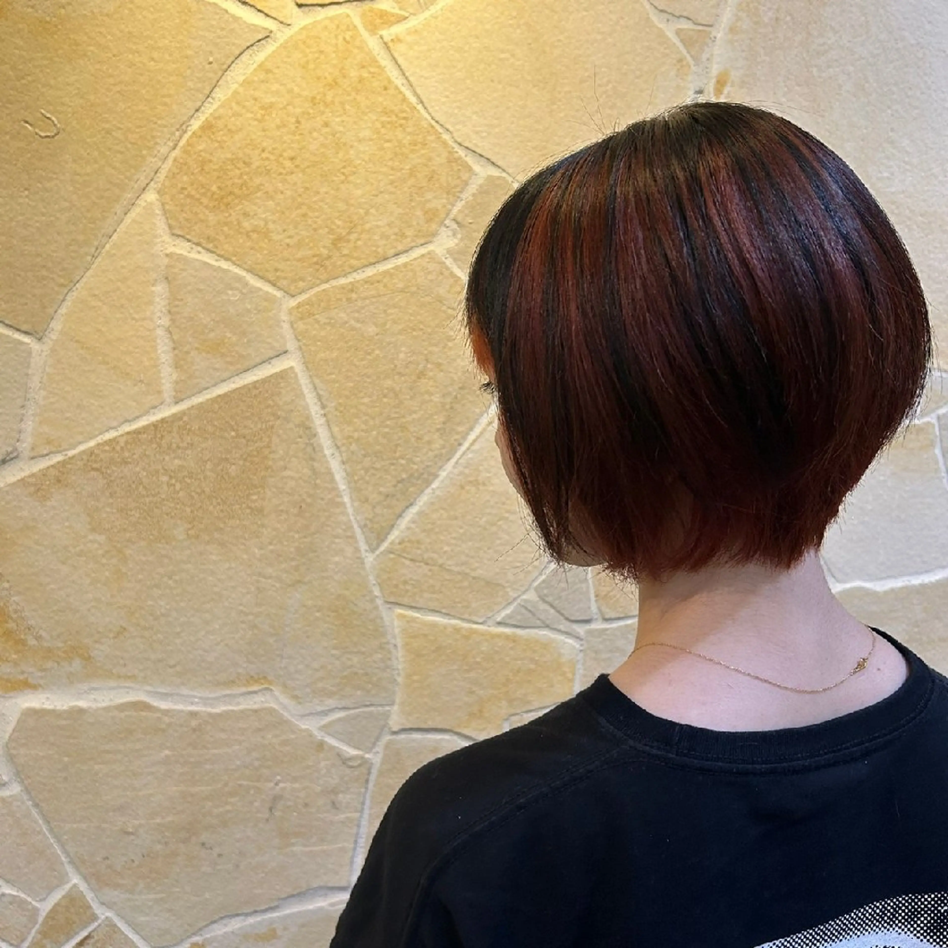 ショート カラー andArt イマヅのヘアスタイル