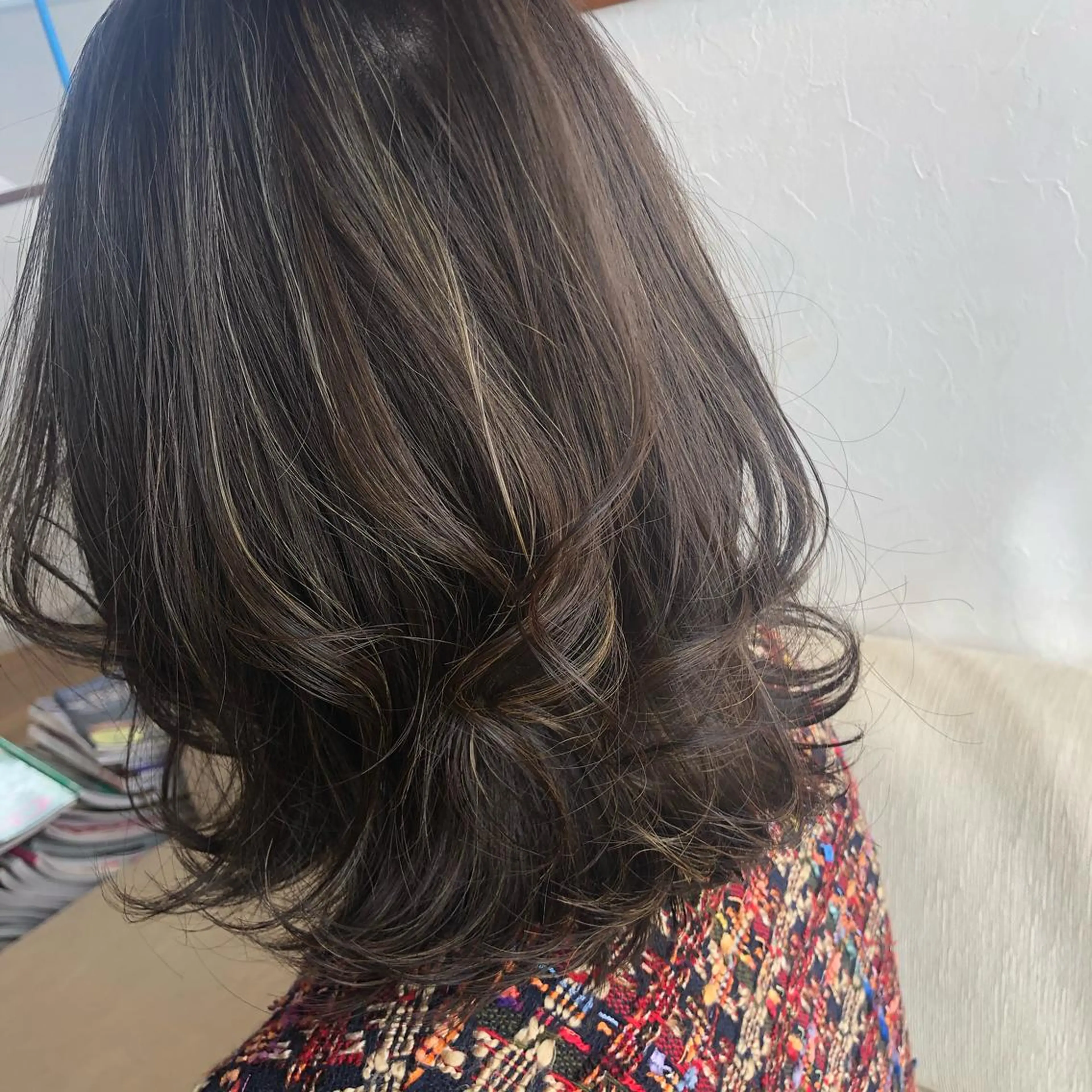 カラー ハイライトカラー 伊藤 かなのヘアスタイル