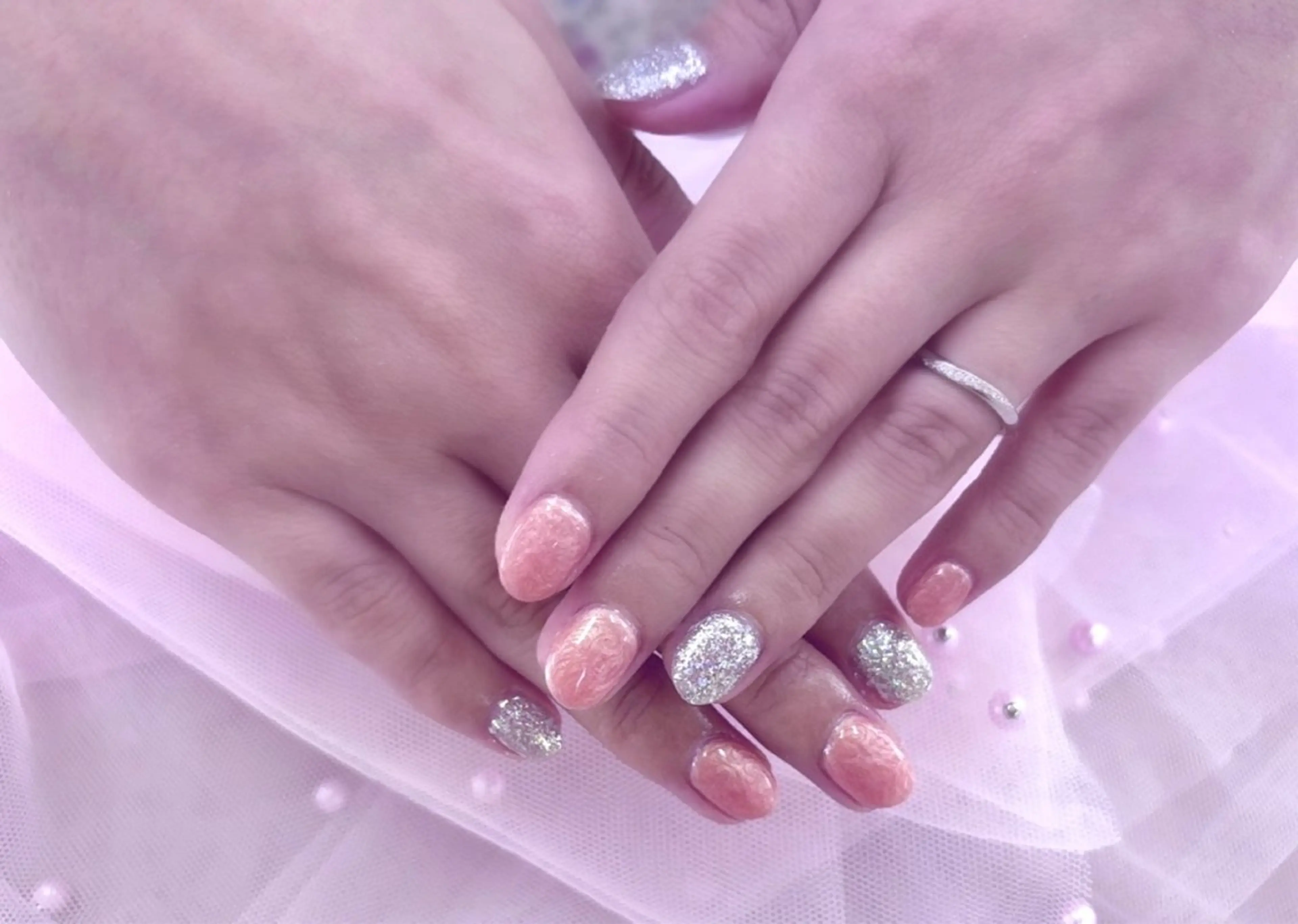 ネイル ハンドネイル 𝓡𝓪𝓷𝓸𝓷 🎀 ɪᴢᴜᴍɪのネイルデザイン